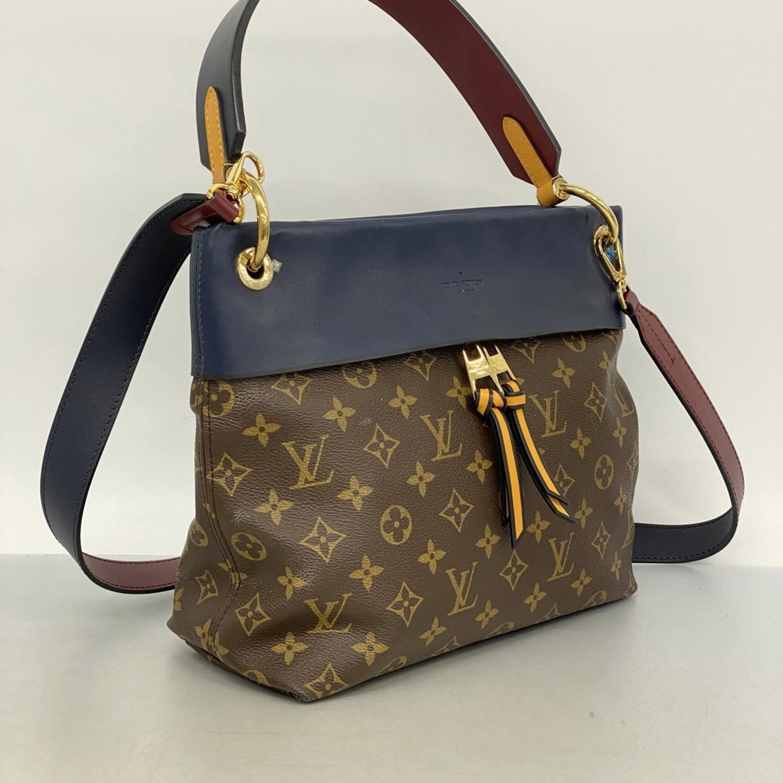 Louis Vuitton Handbag - 2