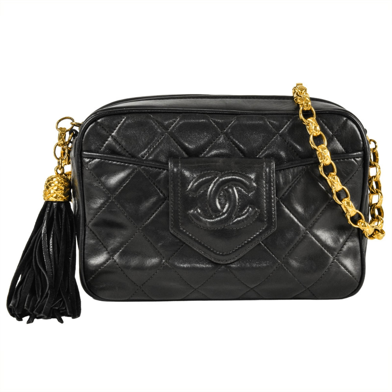 Shoulder Bag Leather: Shoulder Bag Leather Black lambskin shoulder bag with a classic design, made from high-quality leather. Measuring 12cm x 18.5cm x 7cm, it features a timeless style that remains in excellent condition