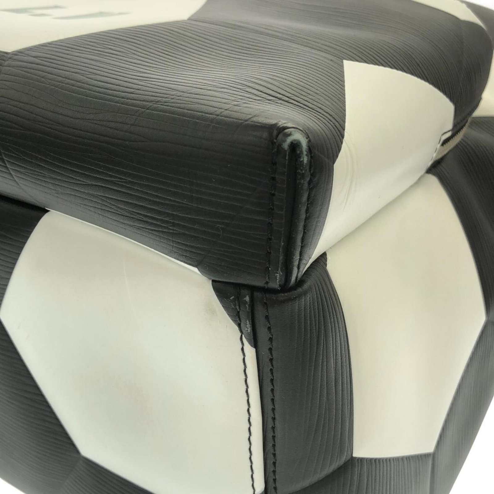 Leather Louis Vuitton Backpack - 3
