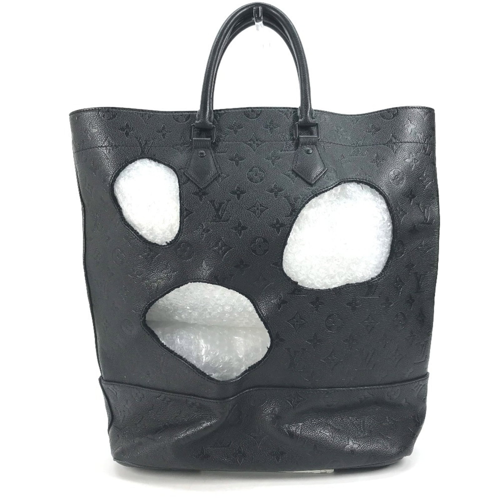Shoulder bag tote bag monogram empreinte Louis Vuitton: Shoulder bag tote bag monogram empreinte Louis Vuitton Black Monogram Empreinte Louis Vuitton Shoulder Bag Tote in good condition, featuring the iconic monogram pattern and open closure. Measuring