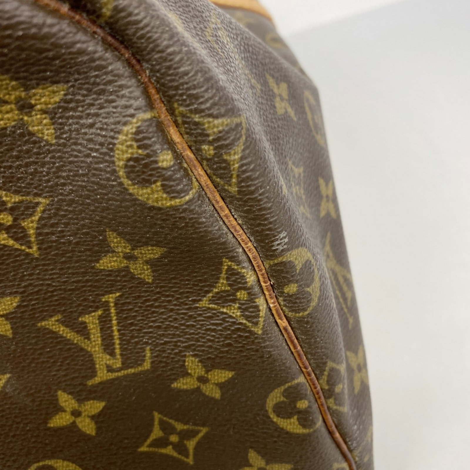 Boston Vuitton Louis - 9