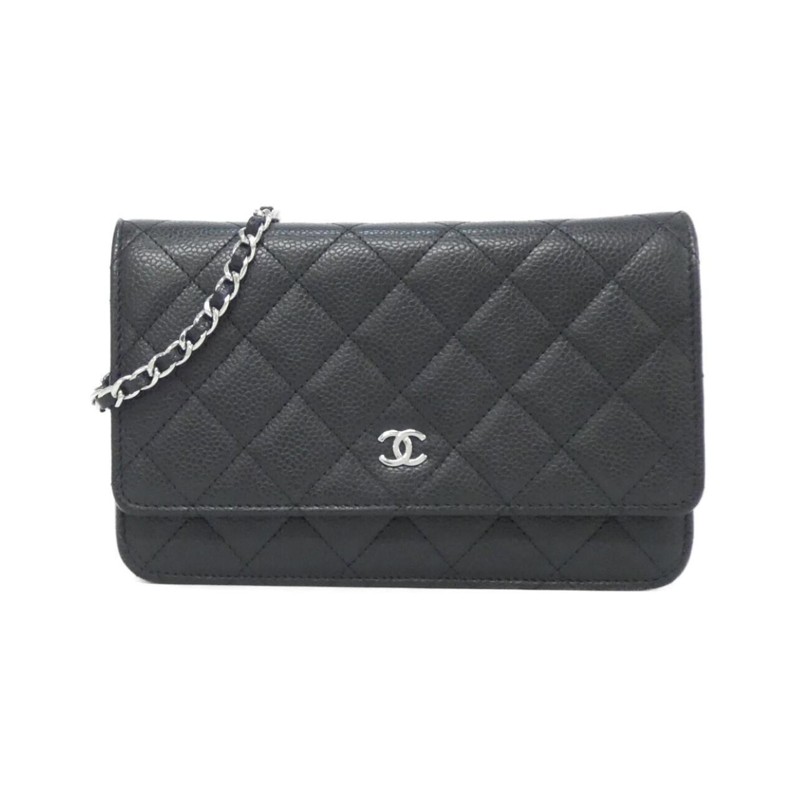 Chain Wallet Grained Calfskin By Chanel: Chain Wallet Grained Calfskin By Chanel Chain Wallet in Grained Calfskin by Chanel features a sleek design with a chain strap and a classic shoulder wallet shape. Made from high-quality grained calfsk