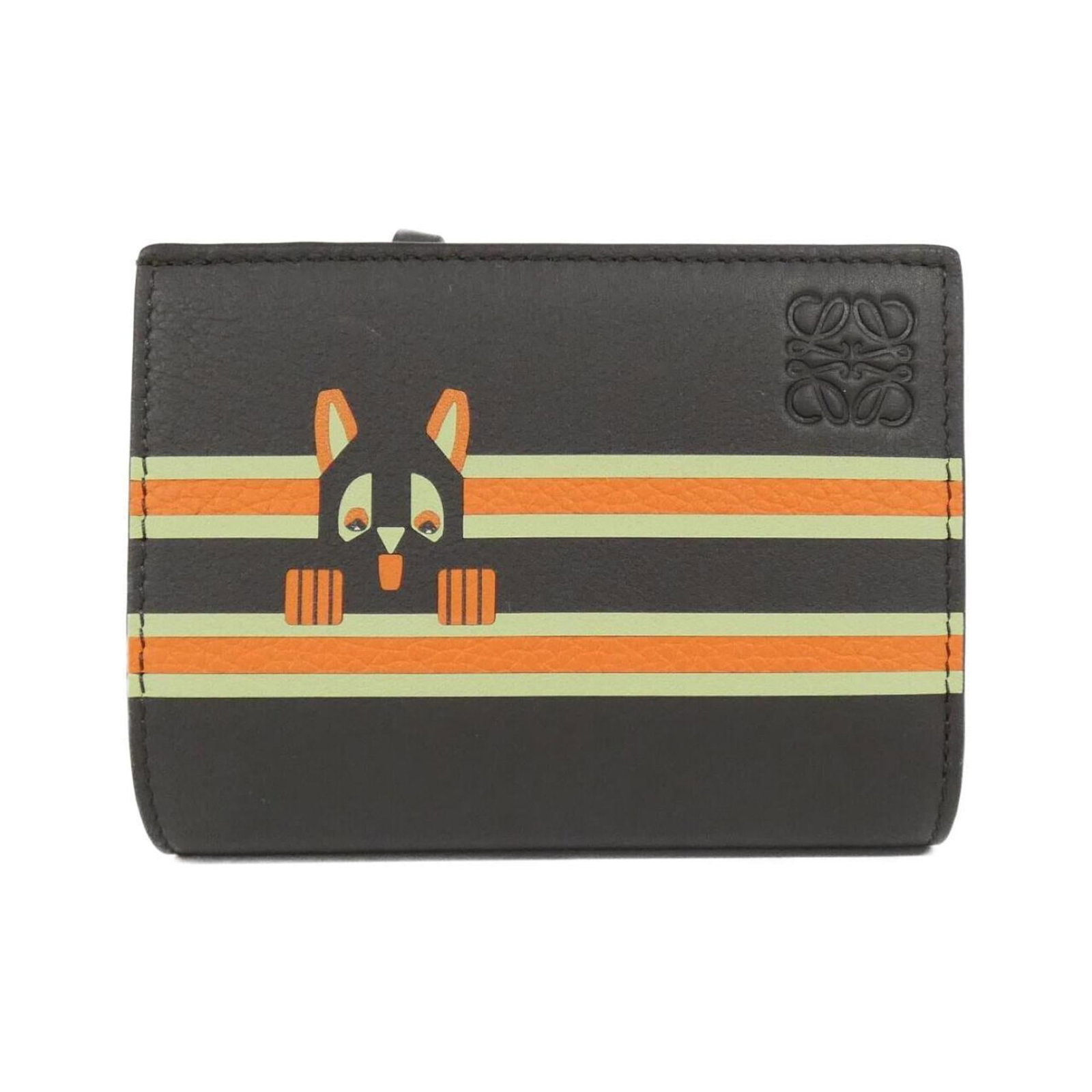Leather Bi Fold Wallet Loewe: Leather Bi Fold Wallet Loewe The Loewe Leather Bi Fold Wallet boasts classic design with high-quality calfskin leather, available in two stylish colors. Its bi-fold structure provides ample space for