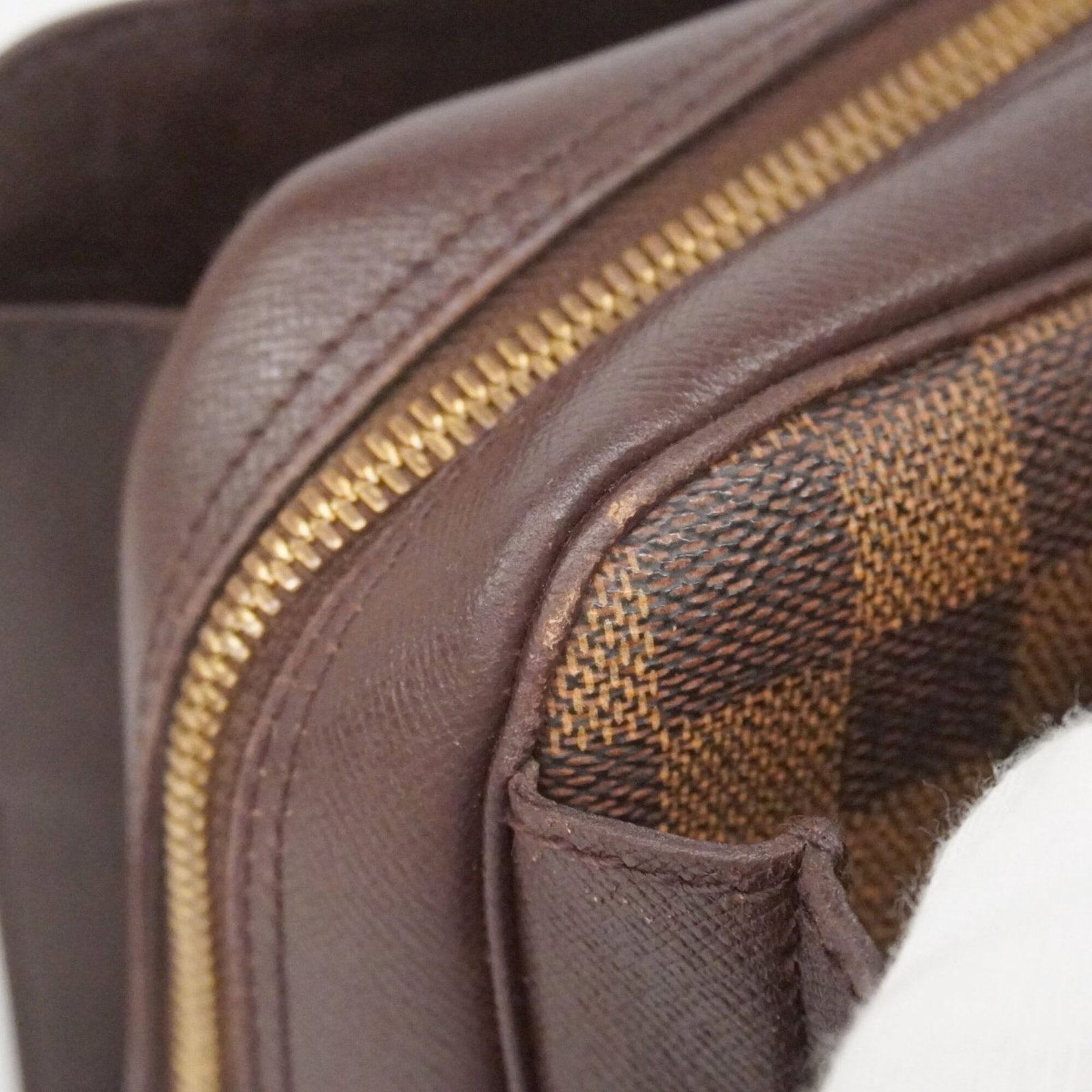 Louis Vuitton Handbag - 9