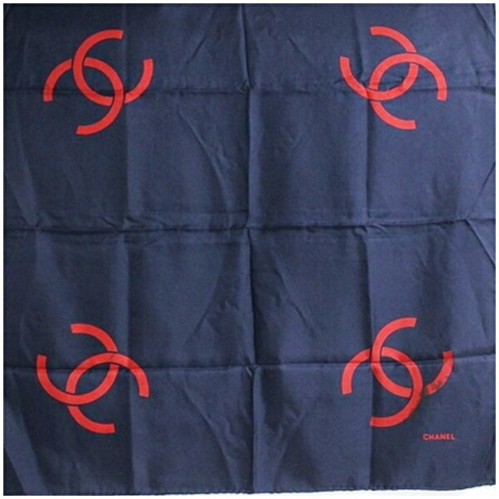 Silk 100% by Chanel - 2