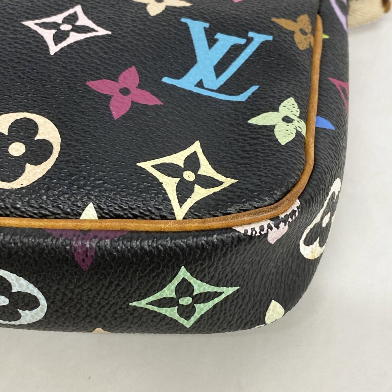 Pouch Louis Vuitton - 8