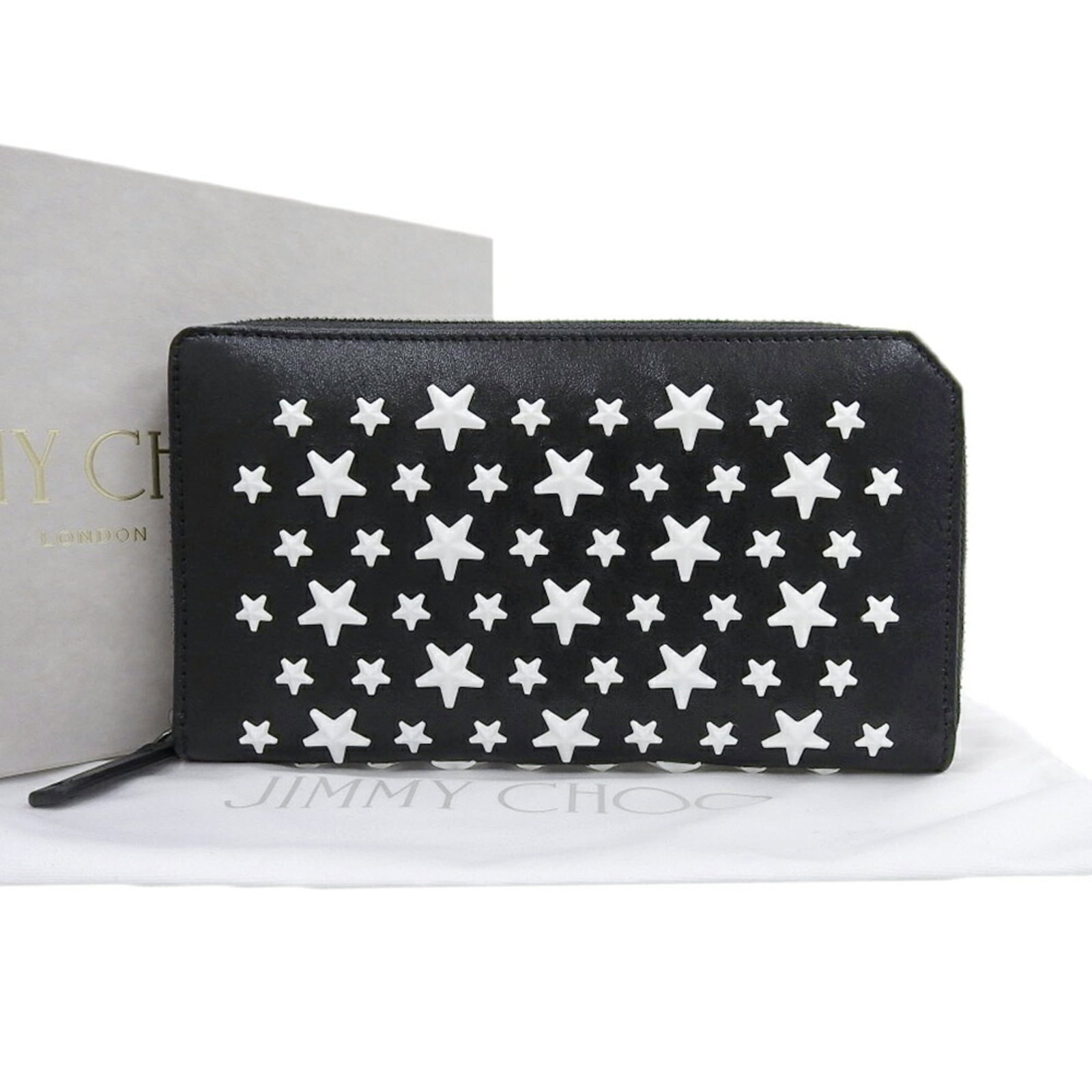 Long Wallet Leather Bi Fold Jimmy Choo: Long Wallet Leather Bi Fold Jimmy Choo Black leather bi-fold wallet from Jimmy Choo, measuring 11cm x 19cm x 2.5cm, with a few traces of usage and minor scratches visible. This long wallet features a