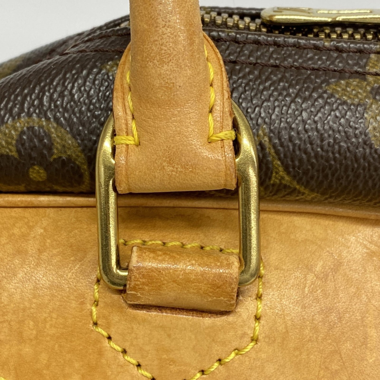Louis Vuitton Handbag - 10