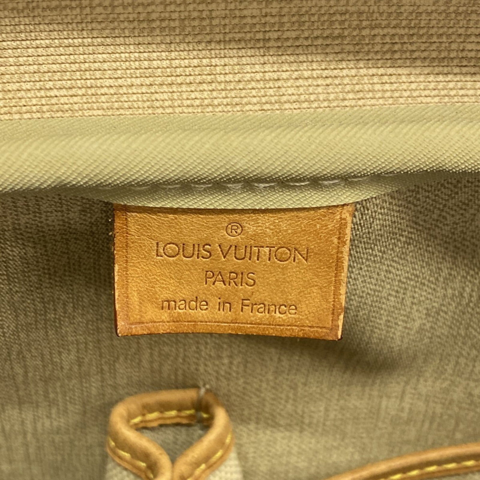 Louis Vuitton Handbag - 5