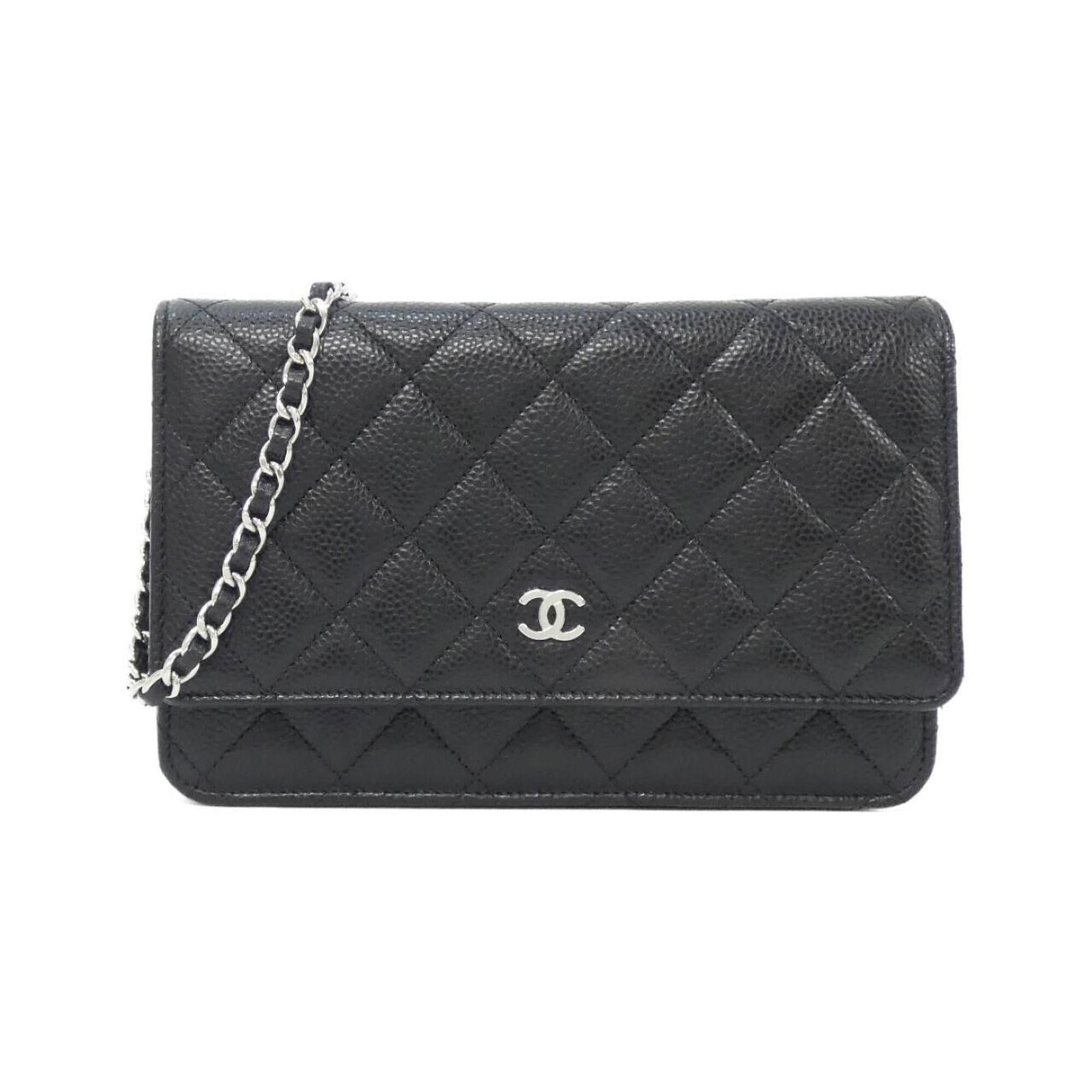 Chain Wallet Grained Calfskin By Chanel: Chain Wallet Grained Calfskin By Chanel Chain Wallet Grained Calfskin By Chanel - A timeless piece with a rich history, this used chain wallet features a classic design and premium grained calfskin