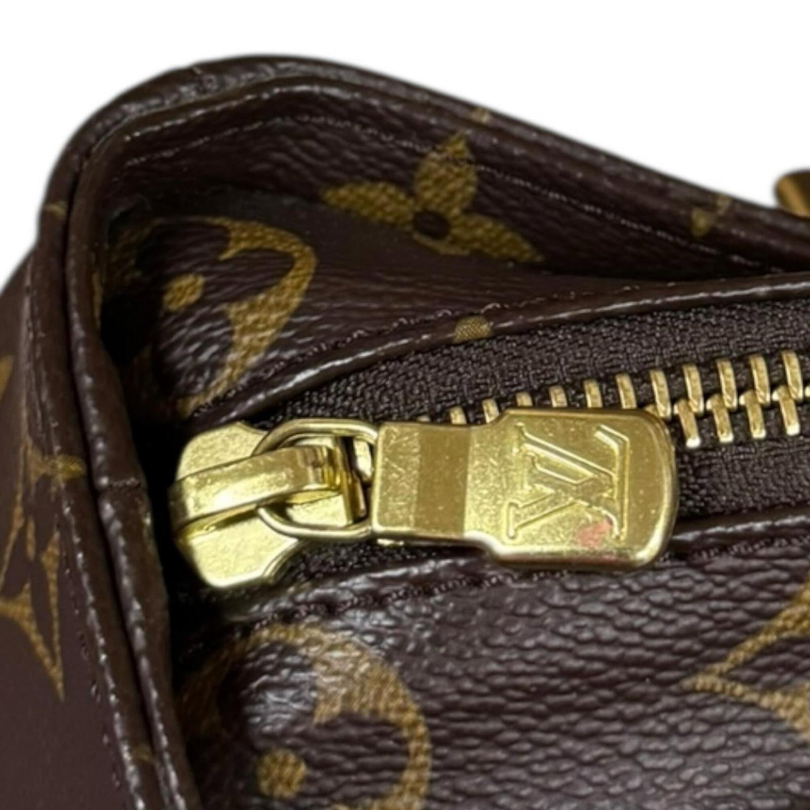 Canvas monogram handbag Vuitton Louis - 14