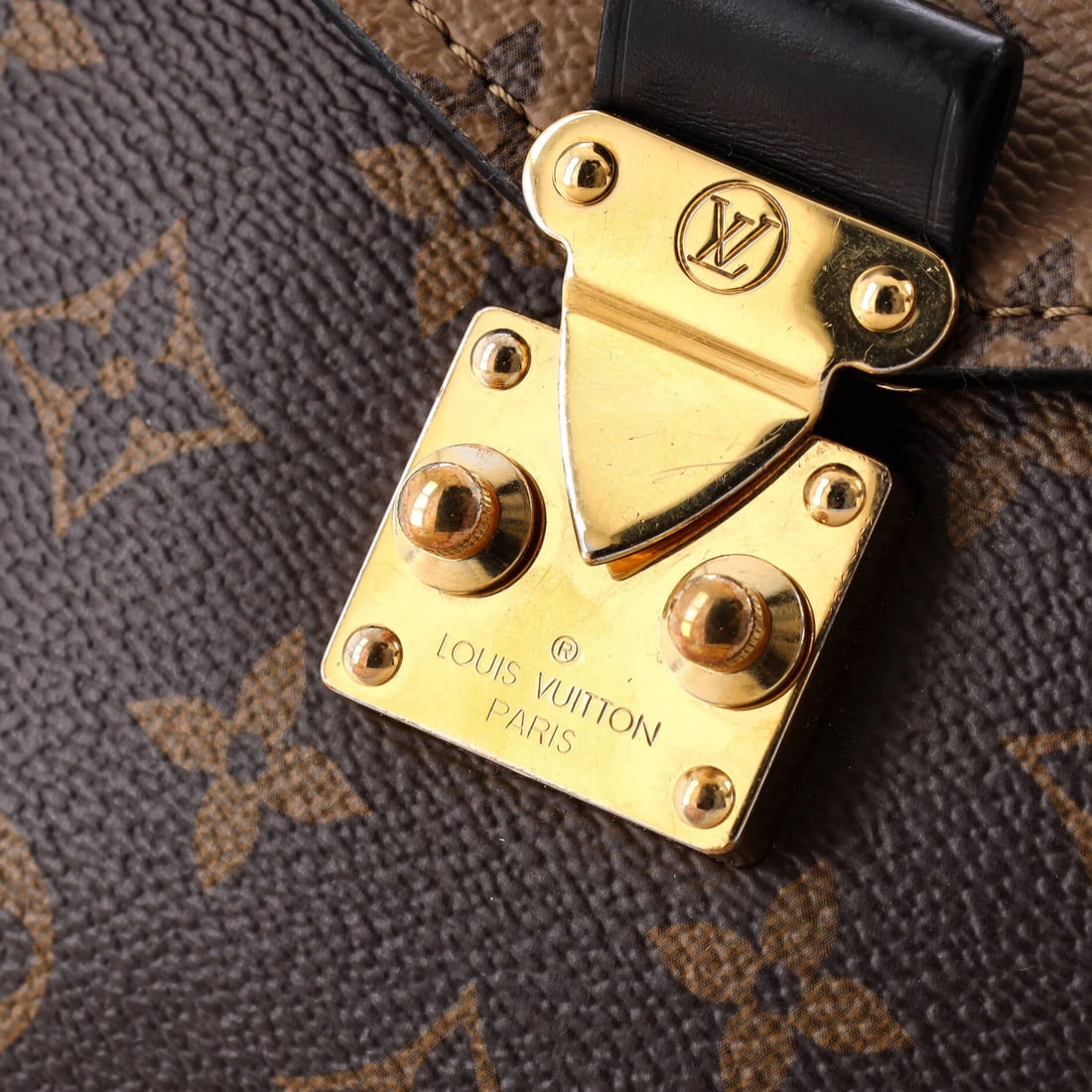 Pochette Metis Reverse Monogram Louis Vuitton - 6