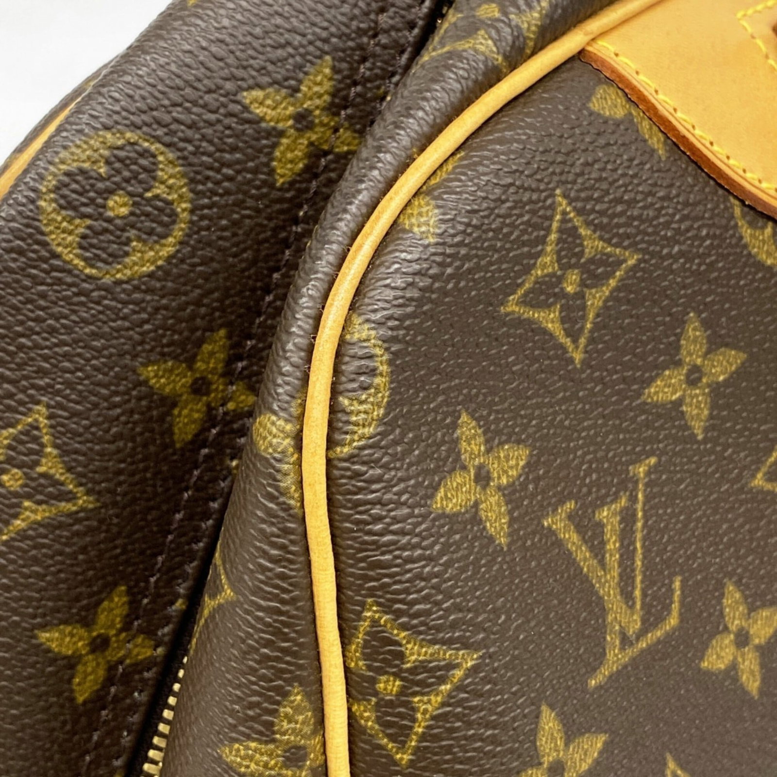 Louis Vuitton Handbag - 7