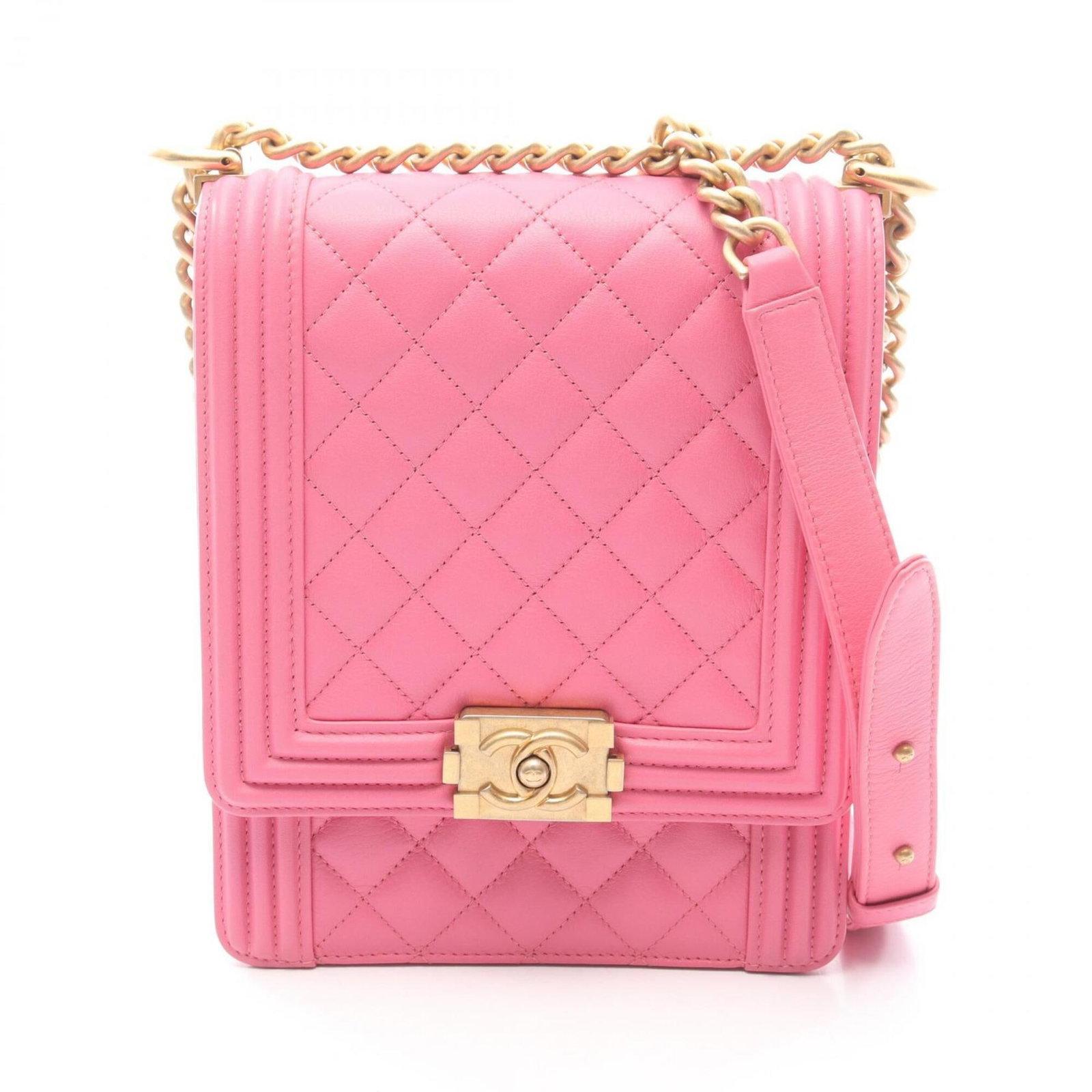 Handbag Leather Shoulder Bag Chanel: Handbag Leather Shoulder Bag Chanel Chanel's iconic design is showcased in this beautiful pink lambskin leather shoulder bag, featuring a classic Chanel style with clean lines and timeless elegance. T