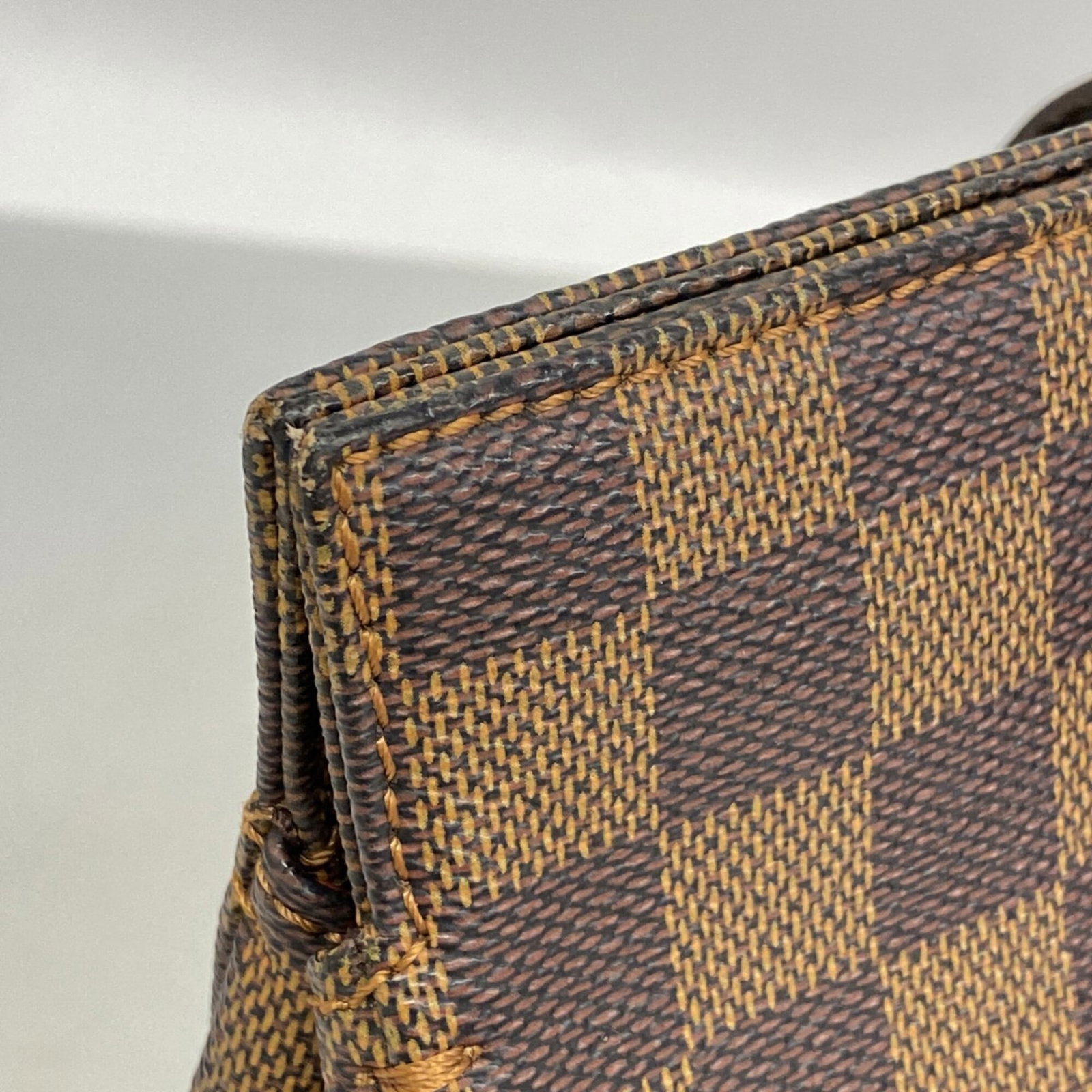 Shoulder bag by Louis Vuitton - 10