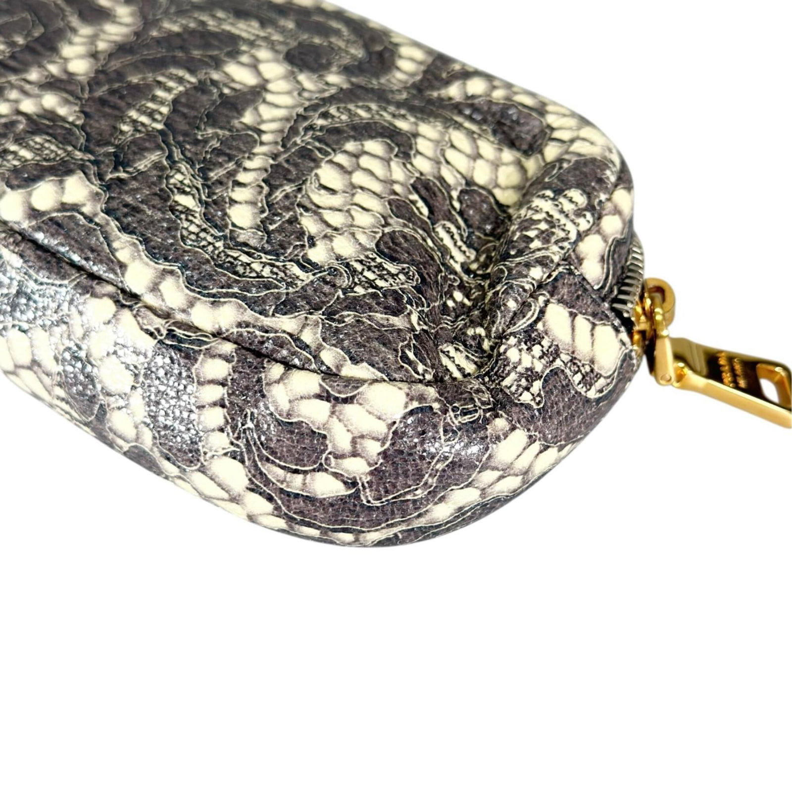 Nylon Prada pouch - 10