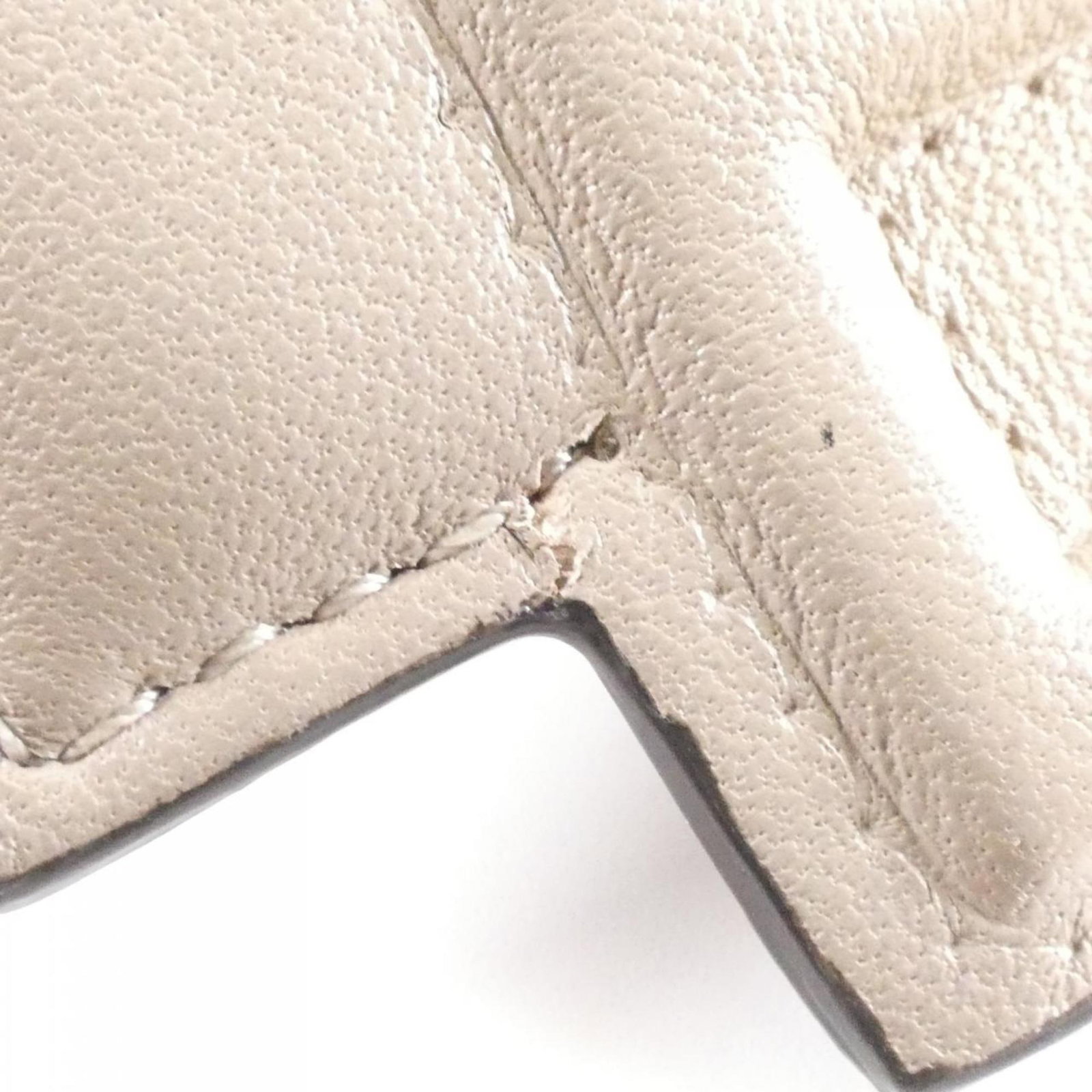 Fendi Pouch Leather - 8