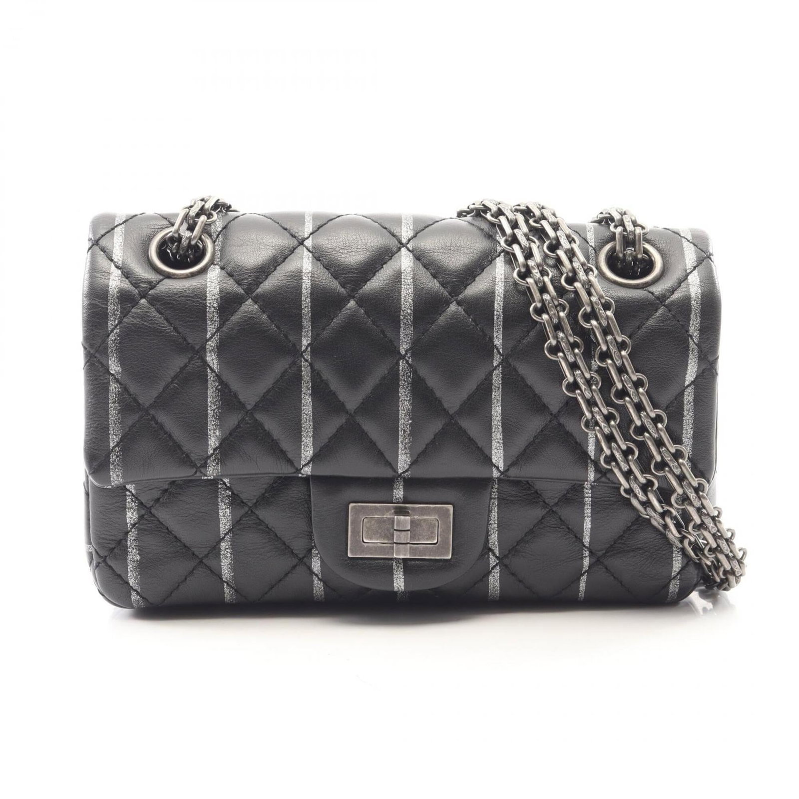 Handbag Leather Shoulder Bag Chanel: Handbag Leather Shoulder Bag Chanel Black lambskin leather shoulder bag from Chanel, featuring a classic design with a few traces of usage visible. The bag has some scratches and dirt, but remains in