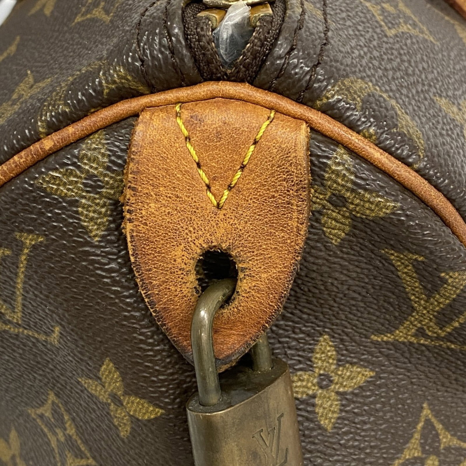 Louis Vuitton Handbag - 11