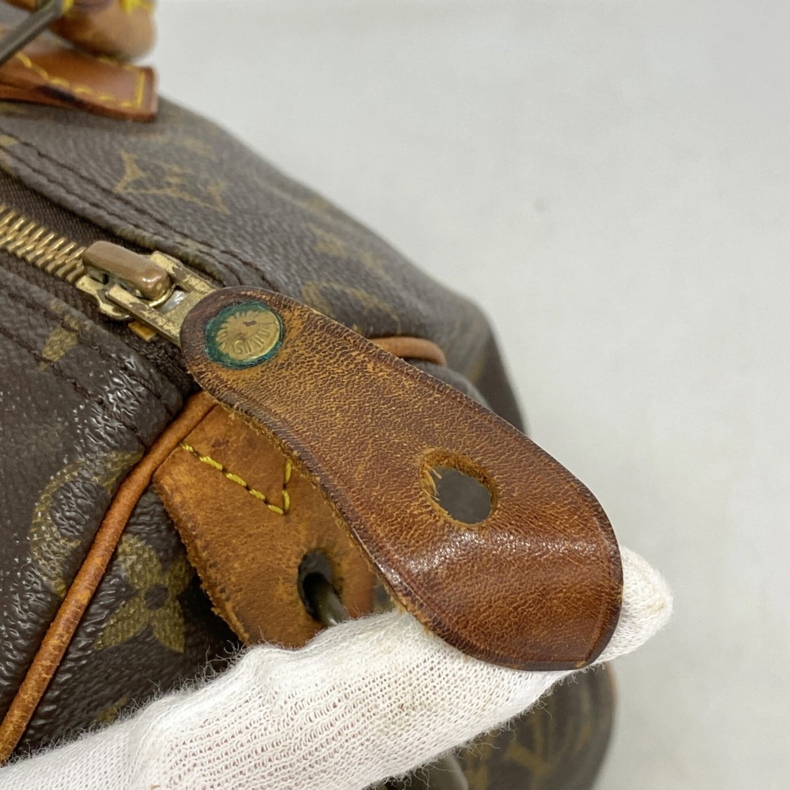 Louis Vuitton Handbag - 6