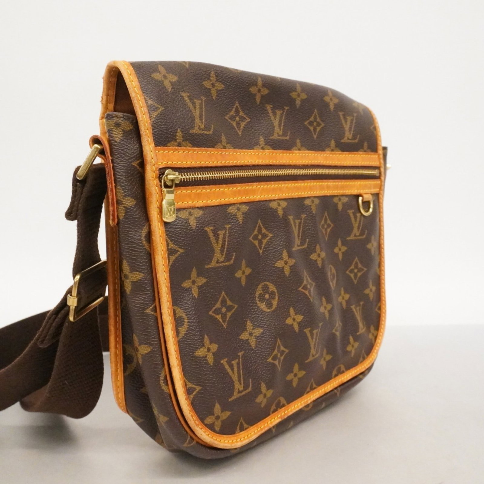 Shoulder bag by Louis Vuitton - 2