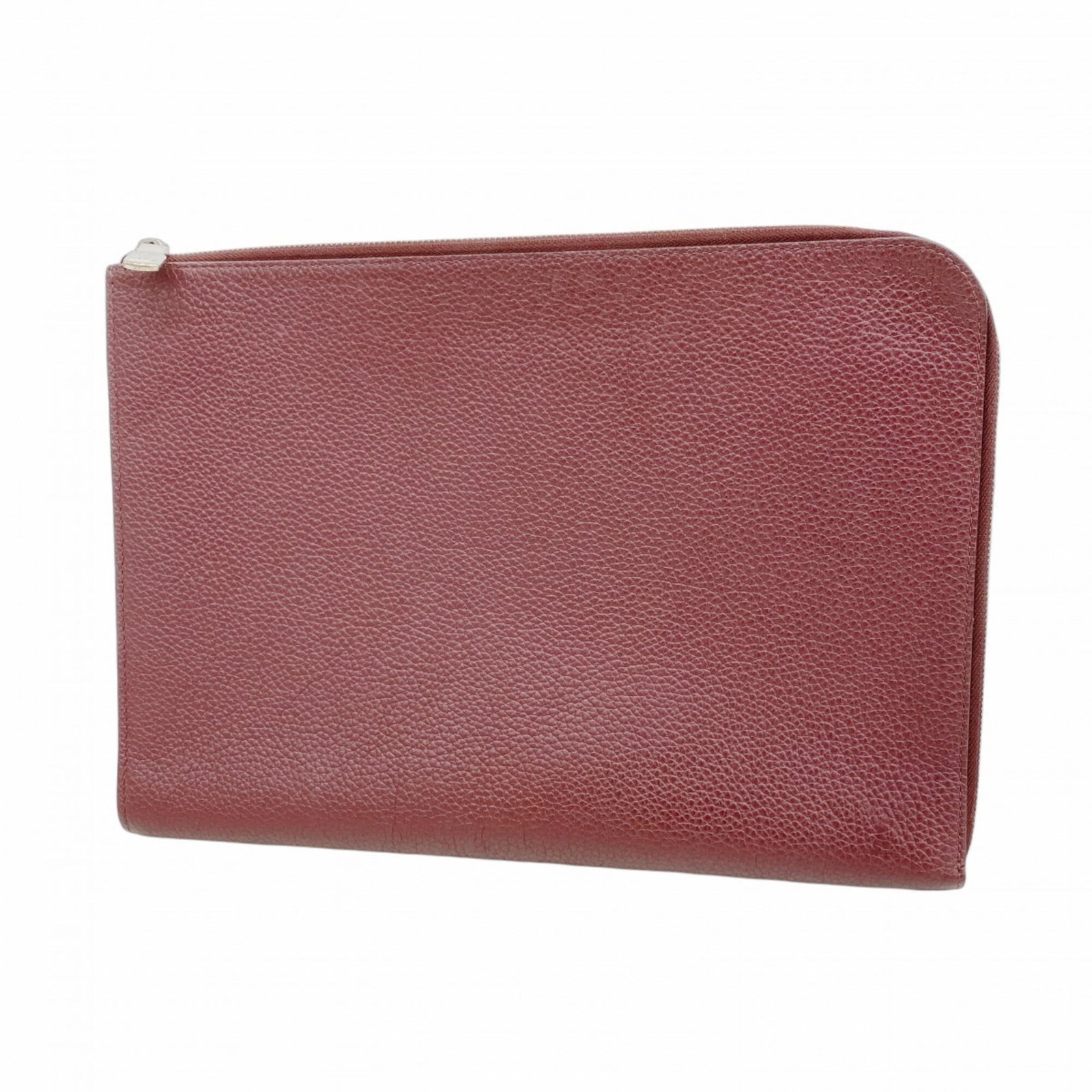 Vuitton Pochette Clutch Bag Louis: Vuitton Pochette Clutch Bag Louis Bordeaux leather exterior, classic pochette design, and timeless Vuitton craftsmanship come together in this pre-owned Louis Vuitton clutch bag. Measuring 25cm x 35cm