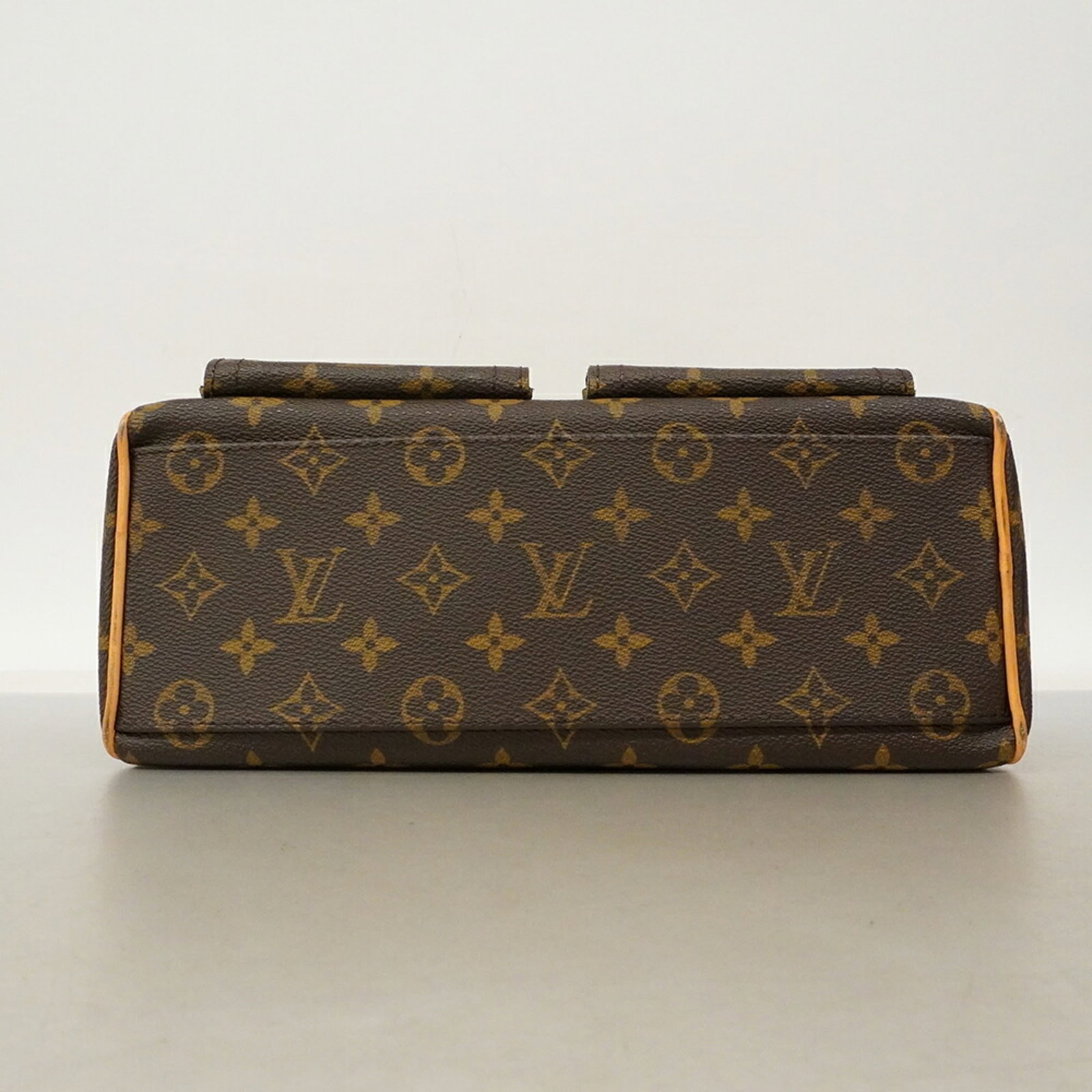 Louis Vuitton Handbag - 3