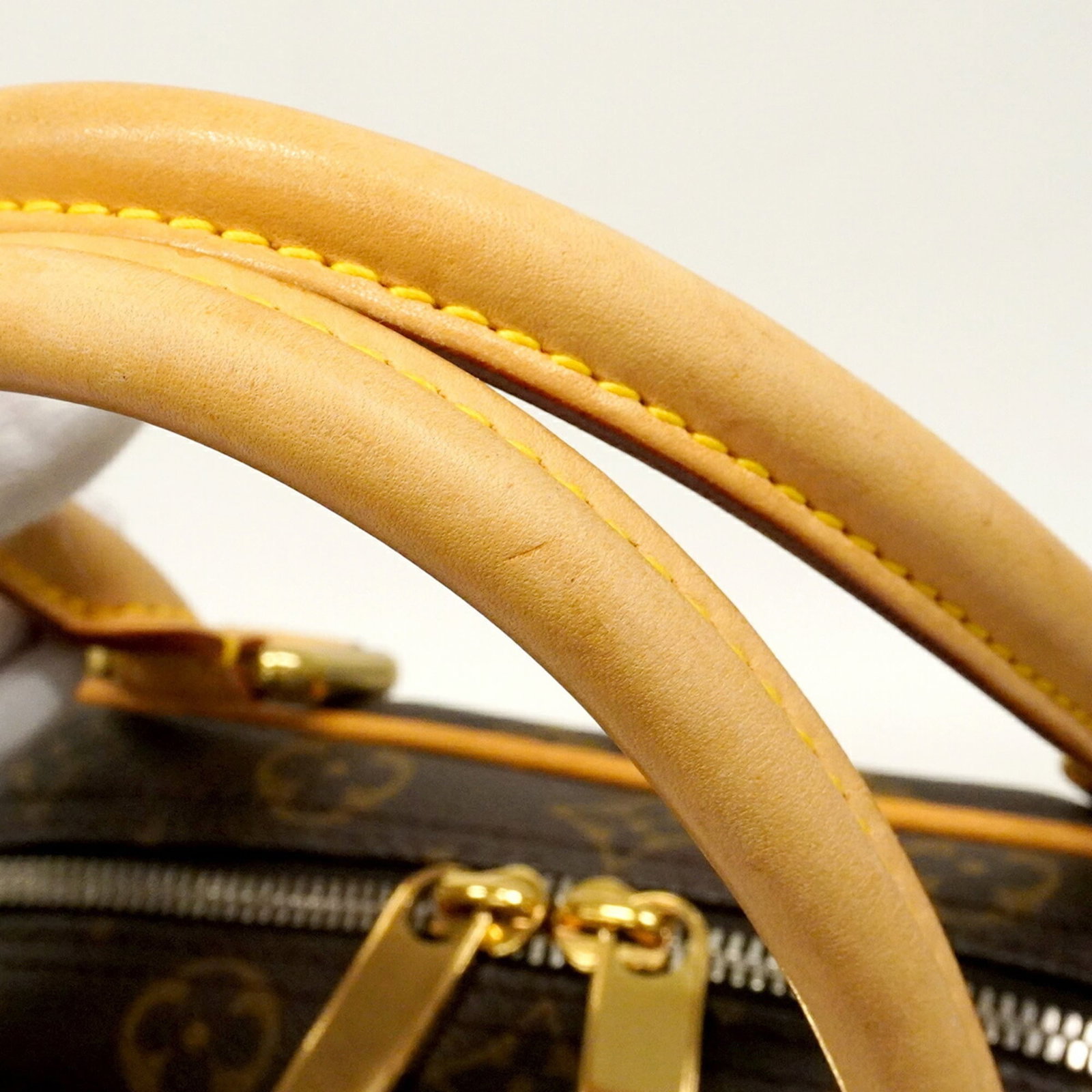 Louis Vuitton Handbag - 8