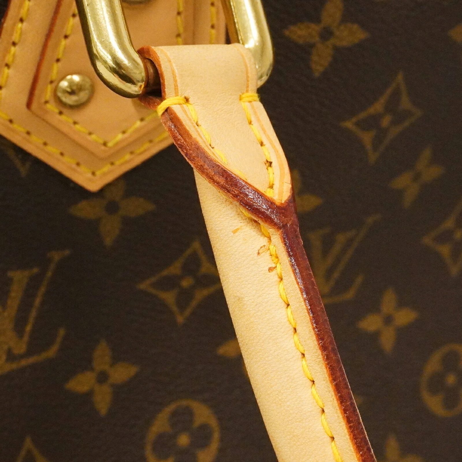 Louis Vuitton Handbag - 9