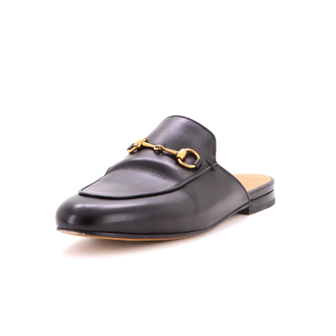 Gucci Women's Princetown Mules Leather: Gucci Women's Princetown Mules Leather Black Gucci Women's Princetown Mules Leather shoes in good condition, featuring creasing and scuffs on the exterior, marks in the interior, and heavy peeling,