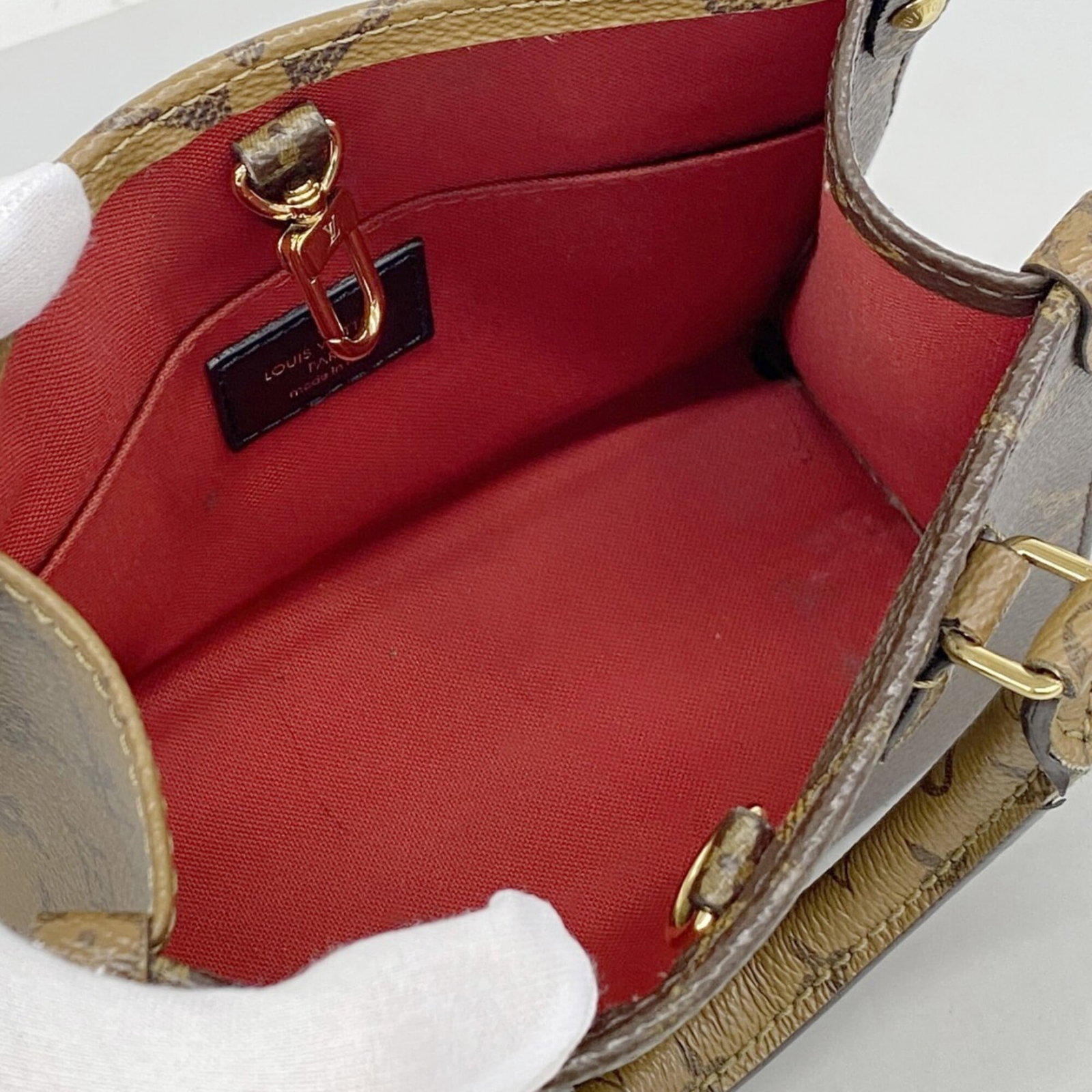 Louis Vuitton Handbag - 4