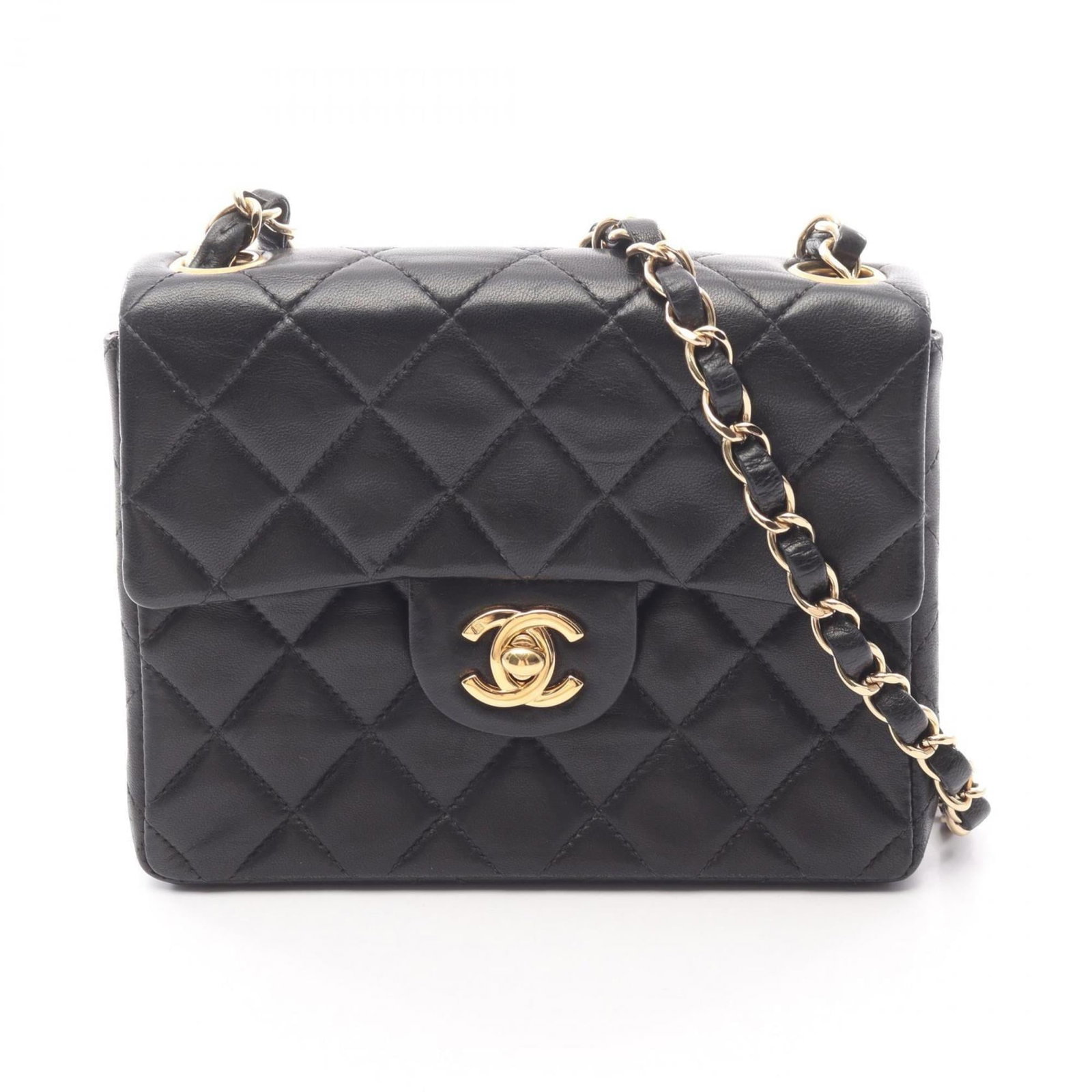 Shoulder Bag Leather: Shoulder Bag Leather Black leather shoulder bag from Chanel, measuring 13cm x 17cm x 6cm. The bag has some scratches and dirt, but overall remains in very good condition with a few traces of usage vis