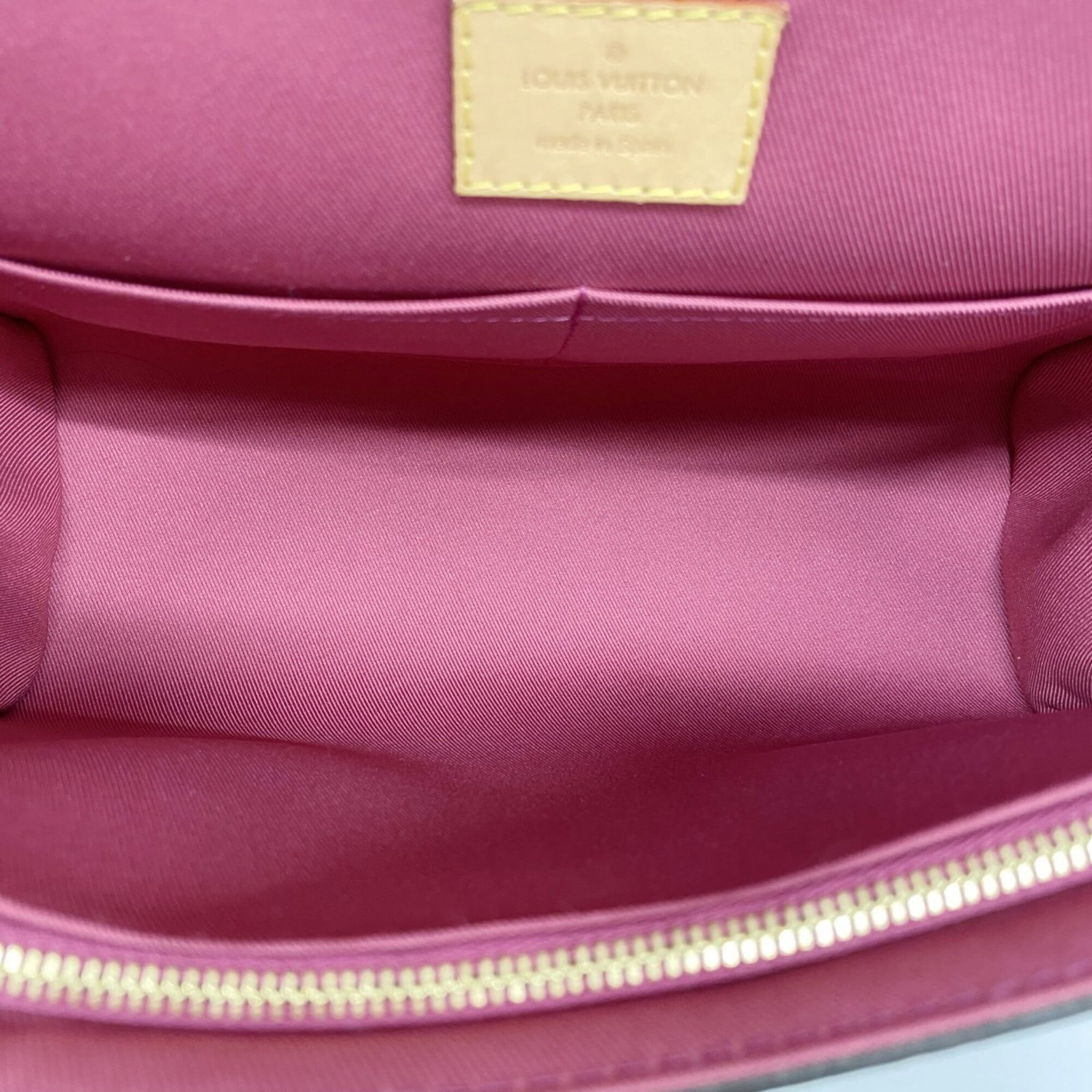 Louis Vuitton Handbag - 4