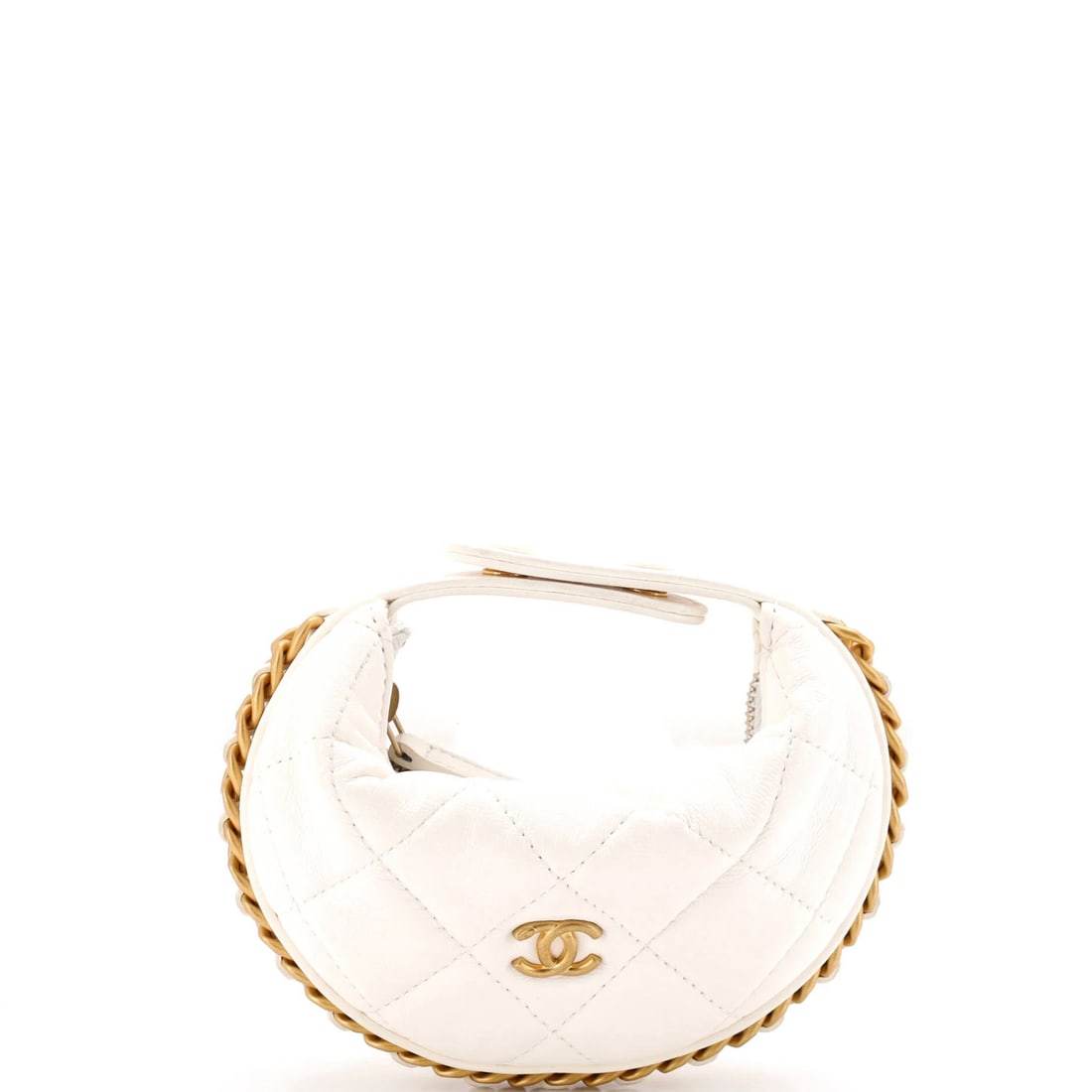 Hobo Chain Lambskin Pouch Quilted Chanel Extra Mini: Hobo Chain Lambskin Pouch Quilted Chanel Extra Mini The Hobo Chain Lambskin Pouch Quilted Chanel Extra Mini features a striking white leather exterior with chain-link details, adding an edgy touch to