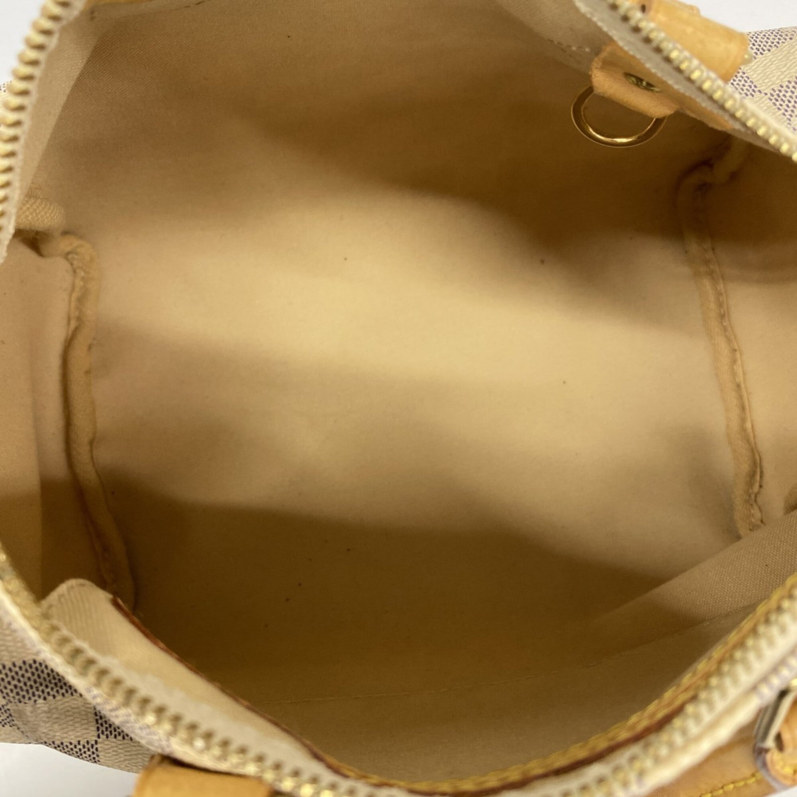 Louis Vuitton Handbag - 4