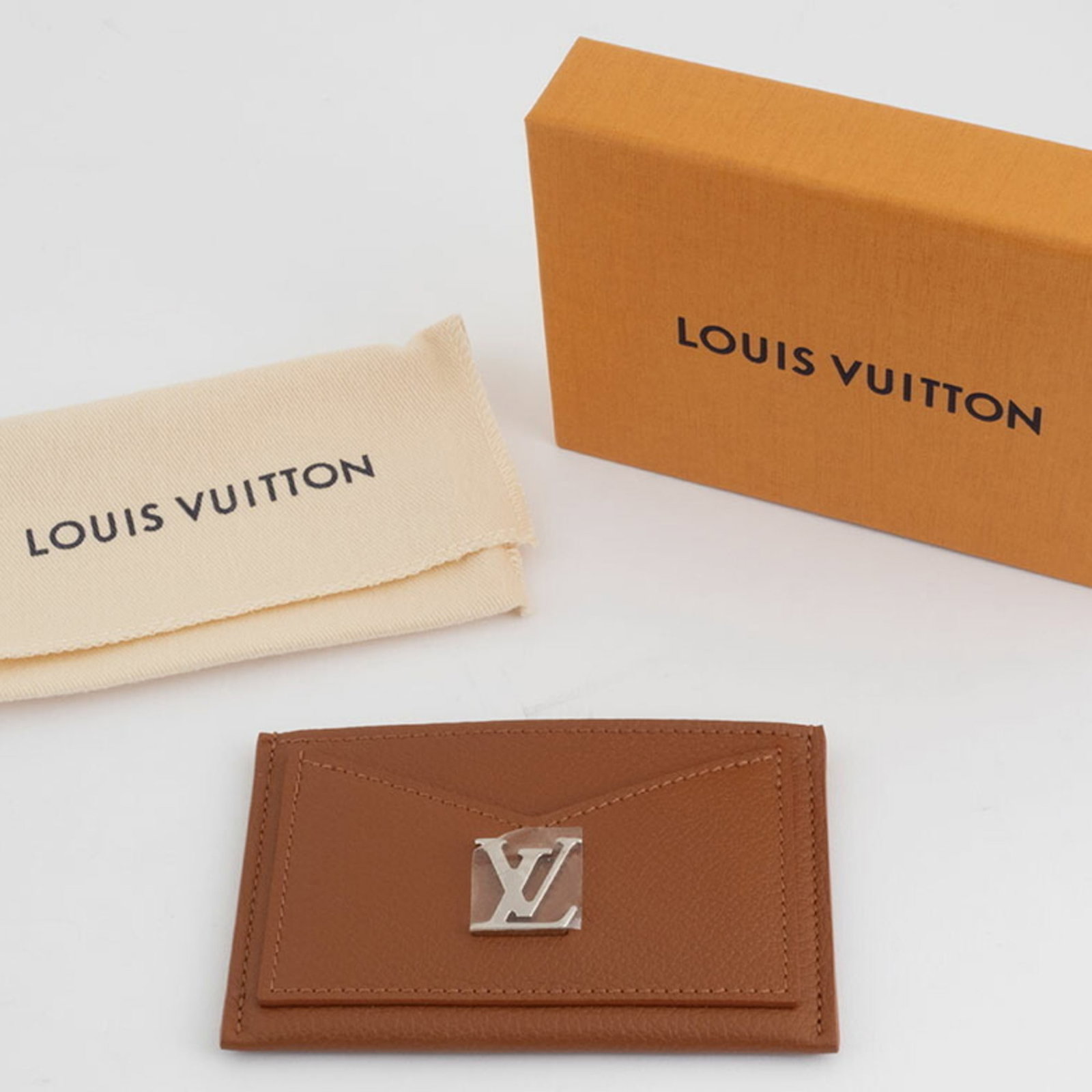 Louis Vuitton Card Case Leather - 8