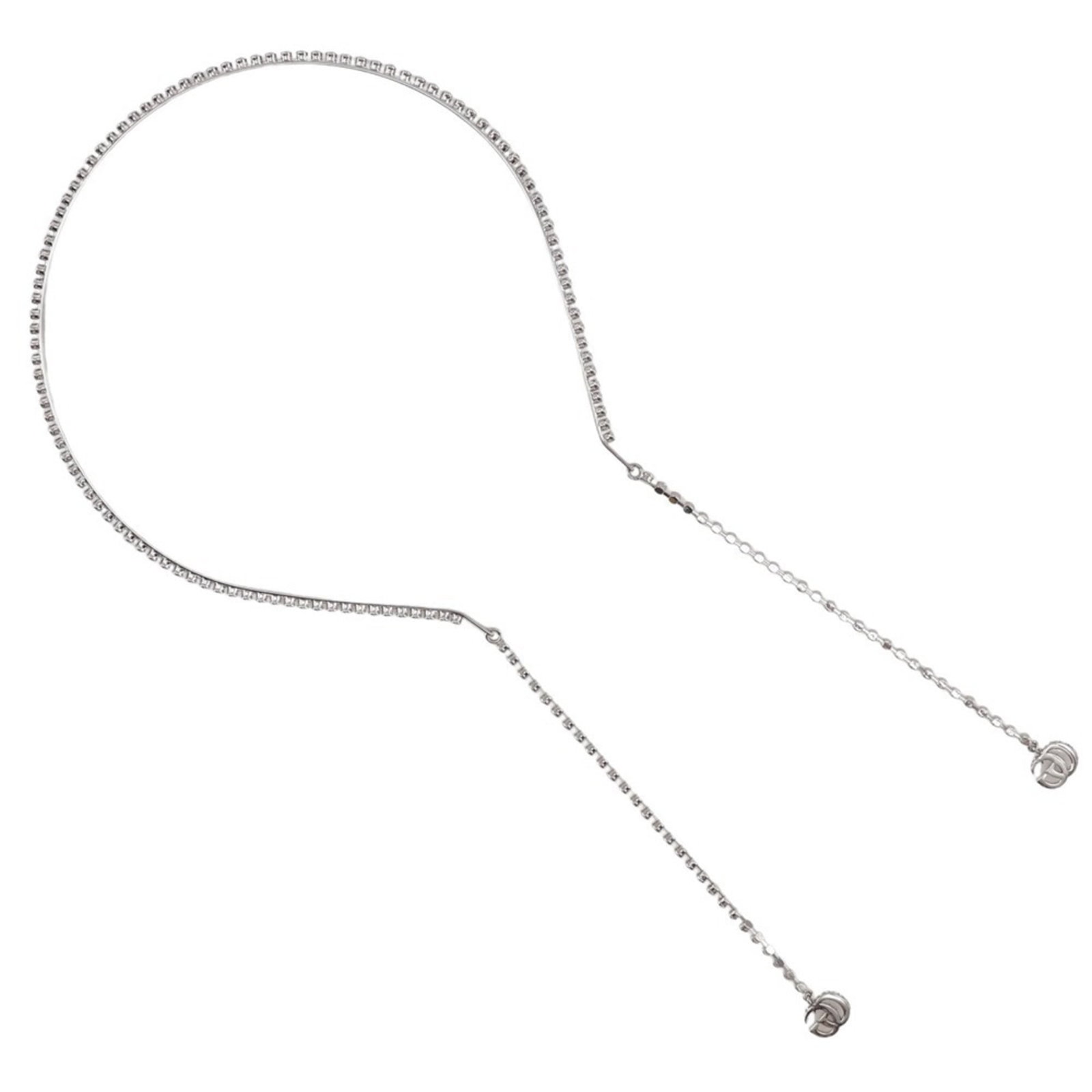 Gucci Alice Band: Gucci Alice Band Used Gucci Alice Band with Silver Stone and Rhinestone Details. This silver band features rhinestones and has a size of 27.5cm x 13cm, weighing 19g. It bears traces of usage and