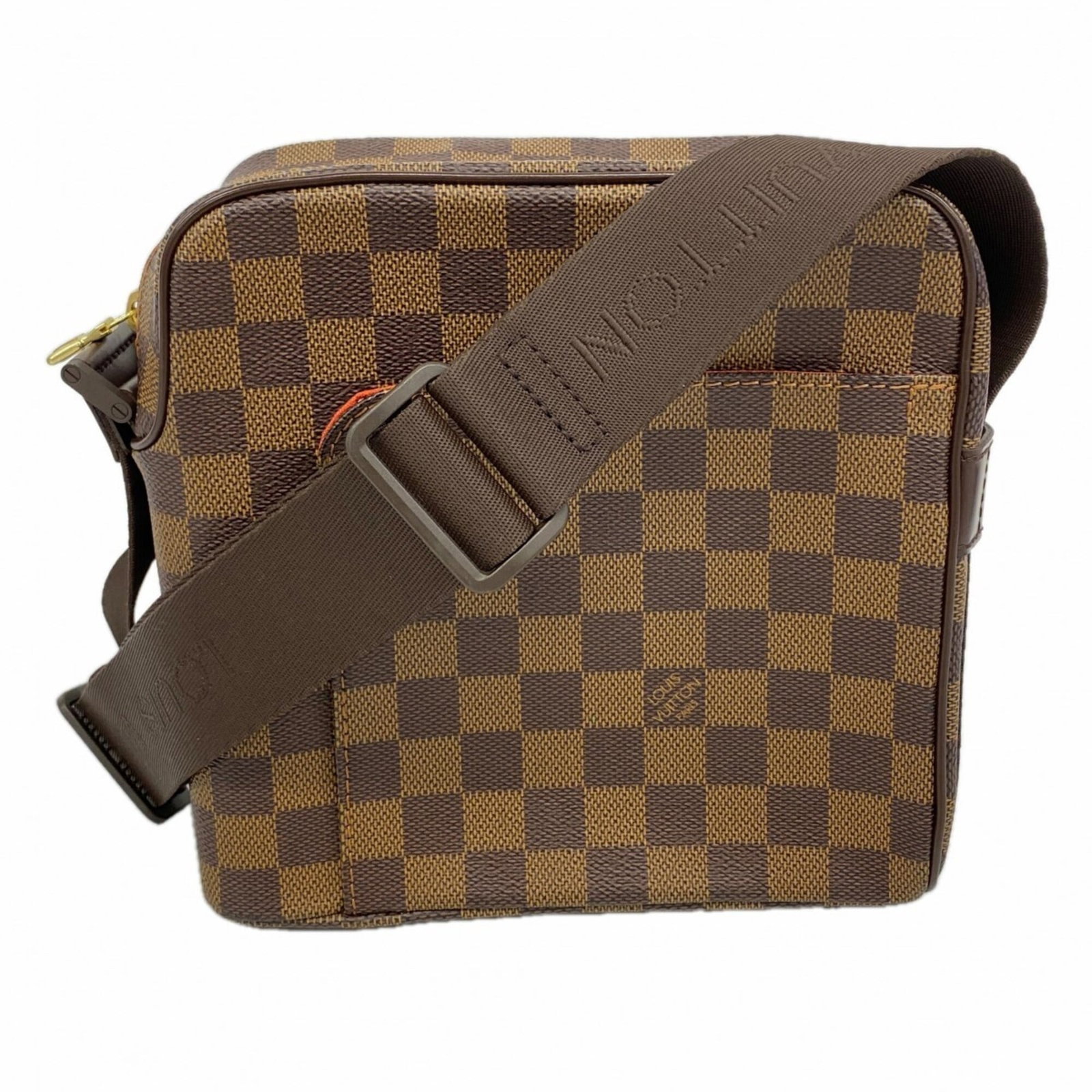 Shoulder bag by Louis Vuitton: Shoulder bag by Louis Vuitton Used Louis Vuitton shoulder bag with Ebene color, measuring 19.5cm x 20cm x 7cm. The bag has traces of usage and minor scratches/dirt, but remains in good condition overa