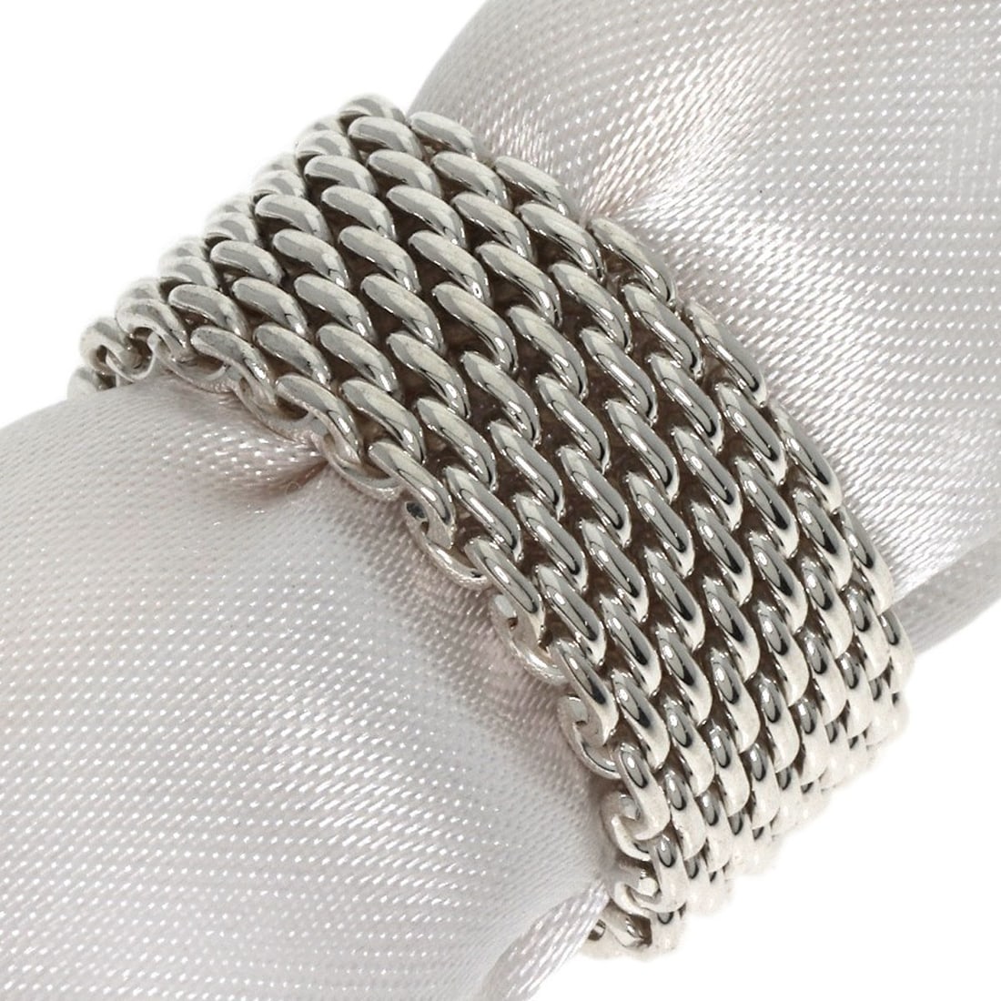 Silver Mesh Ring by Tiffany&Co. Somerset: Silver Mesh Ring by Tiffany&Co. Somerset Silver Mesh Ring by Tiffany&Co. Somerset features a sleek silver mesh design, showcasing the brand's signature style. This ring boasts a silver metal