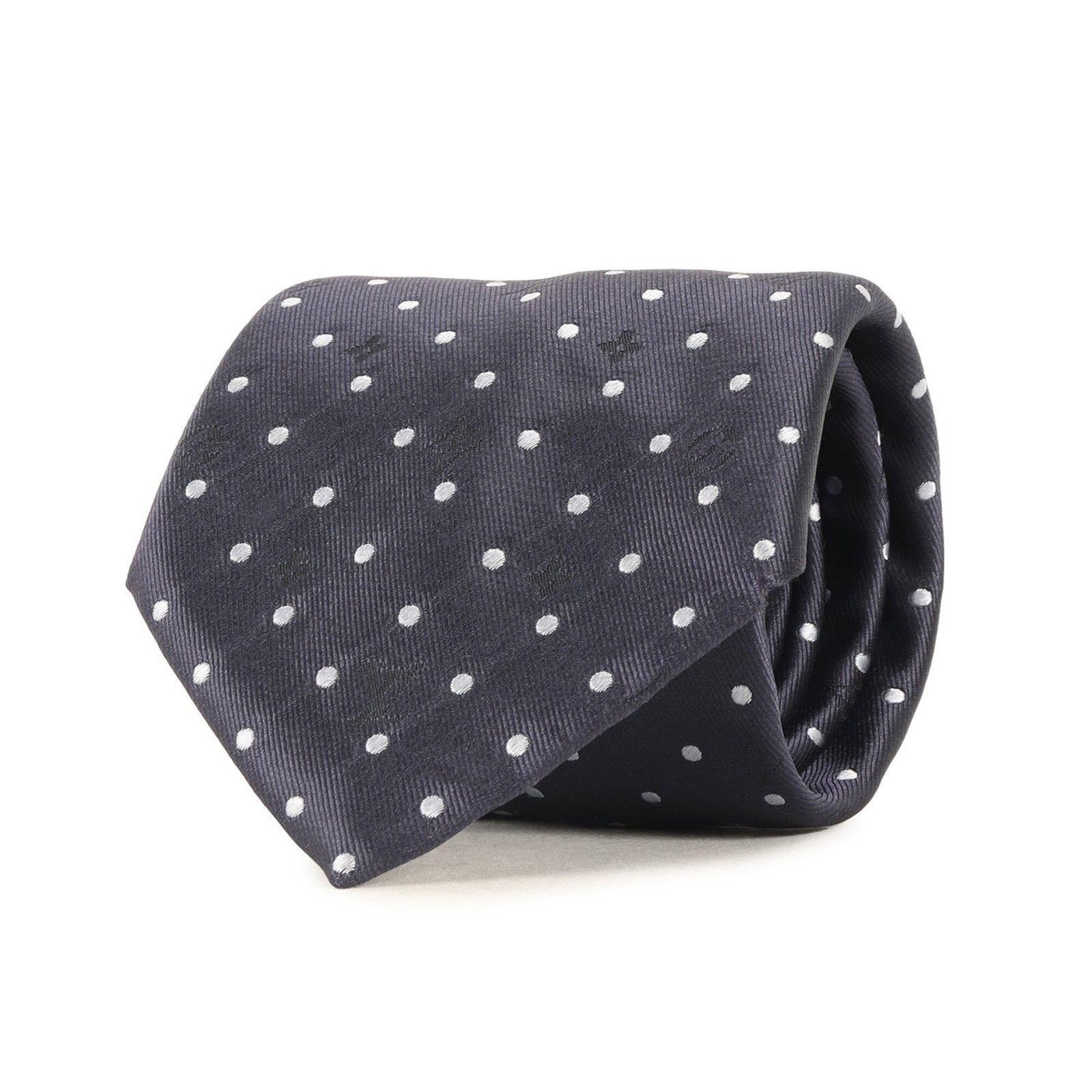 Silk Cravat Louis Vuitton: Silk Cravat Louis Vuitton Silk cravat from Louis Vuitton, measuring 147cm in length and 9cm in width, made from high-quality silk with a navy color. The item has traces of usage, scratches, and dirt b