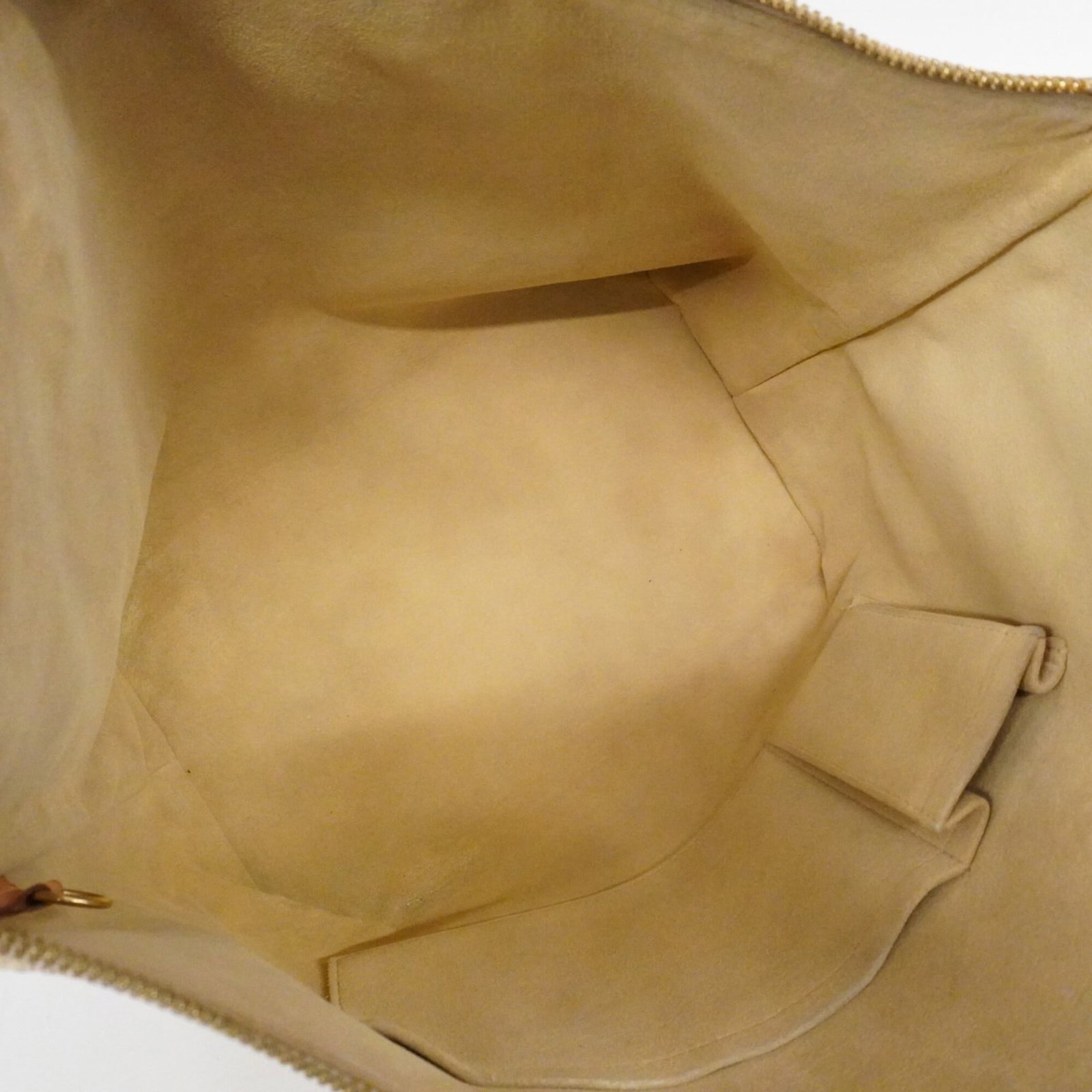 Louis Vuitton Handbag - 4