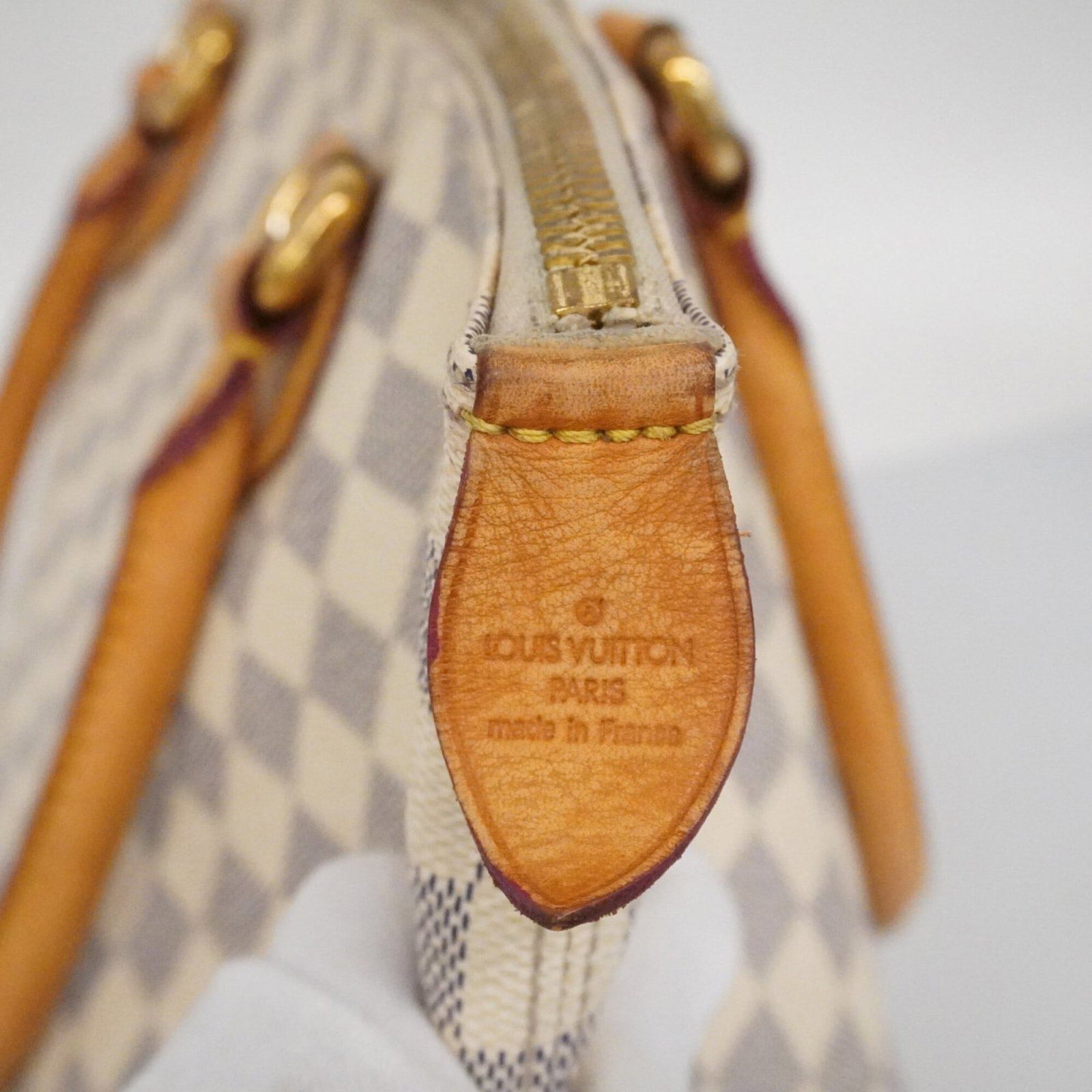 Louis Vuitton Handbag - 5
