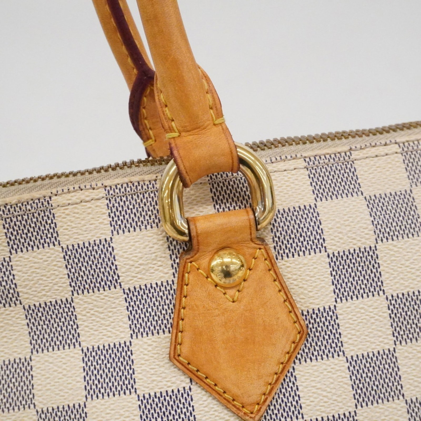 Louis Vuitton Handbag - 9