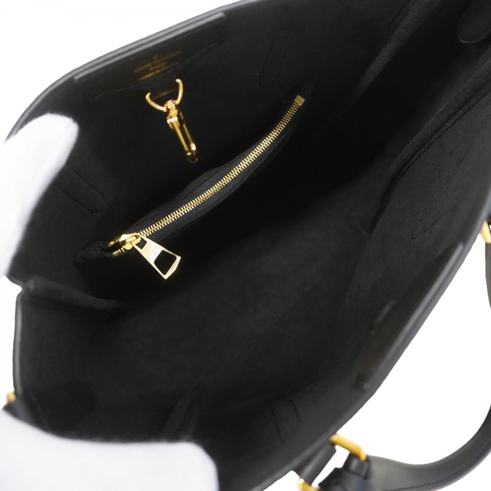 Louis Vuitton Handbag - 4