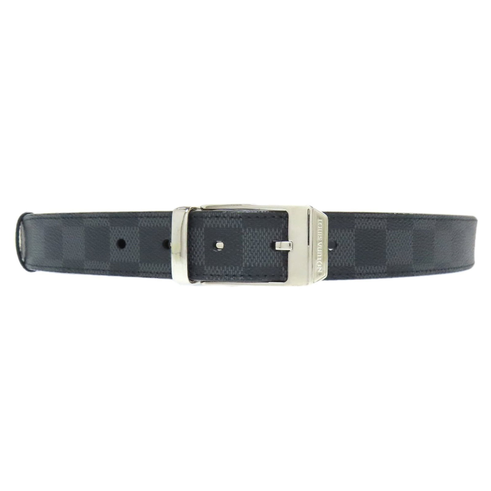 Standard Louis Vuitton Belt: Standard Louis Vuitton Belt Damier canvas in dark gray, this Louis Vuitton standard belt features a classic design with a few traces of usage visible. The belt's condition shows some scratches and dir