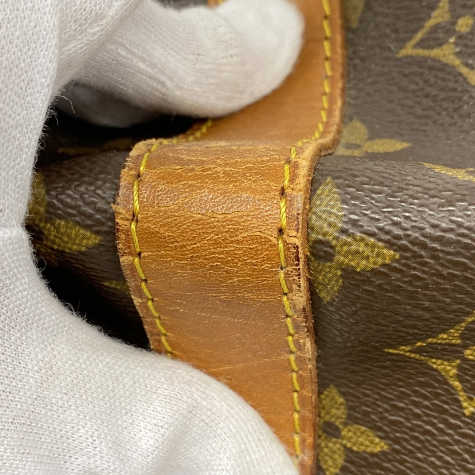 Boston Vuitton Louis - 8