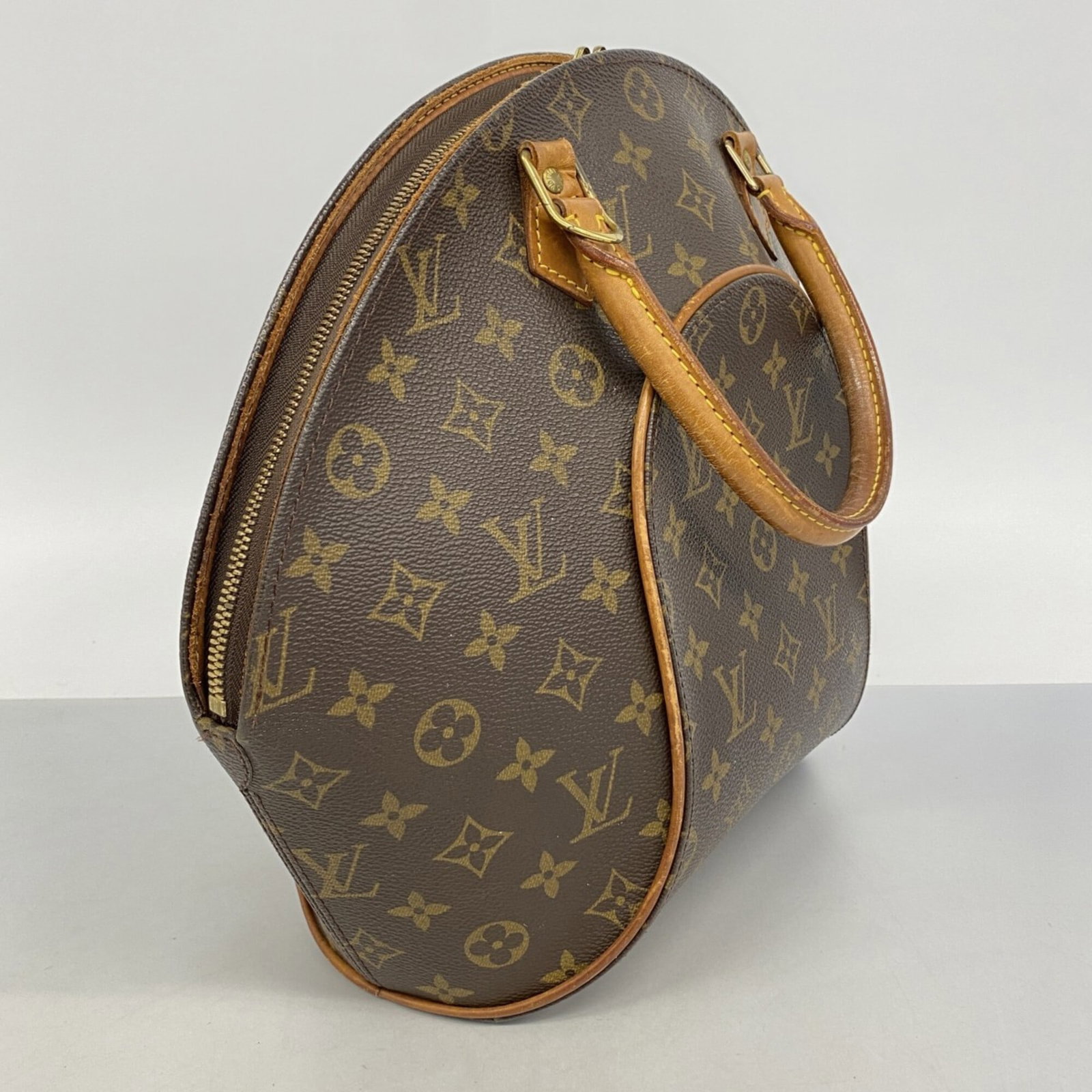 Louis Vuitton Handbag - 2