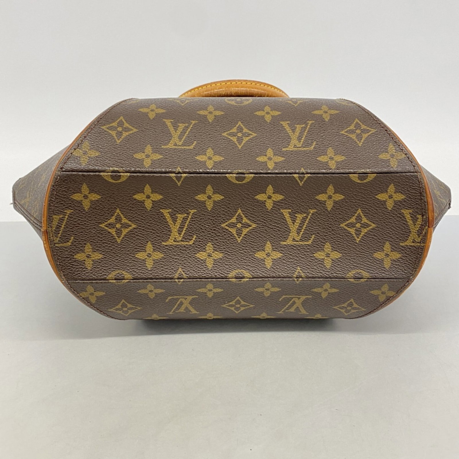 Louis Vuitton Handbag - 3