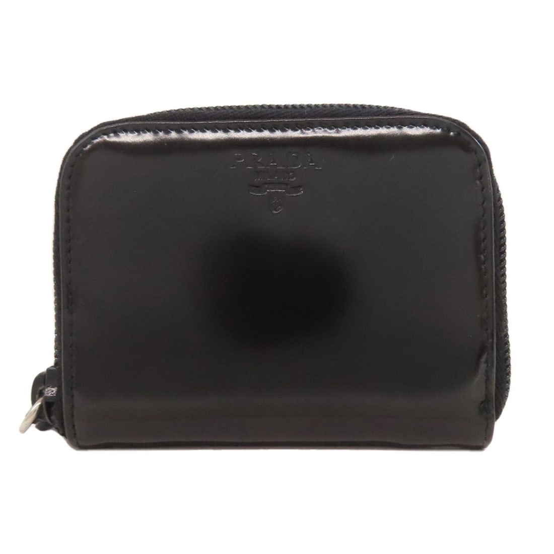 Prada M268 Logo Coin Purse Leather: Prada M268 Logo Coin Purse Leather Black leather coin purse with the iconic PRADA M268 logo, crafted from high-quality materials for a sleek and sophisticated design. This stylish accessory features