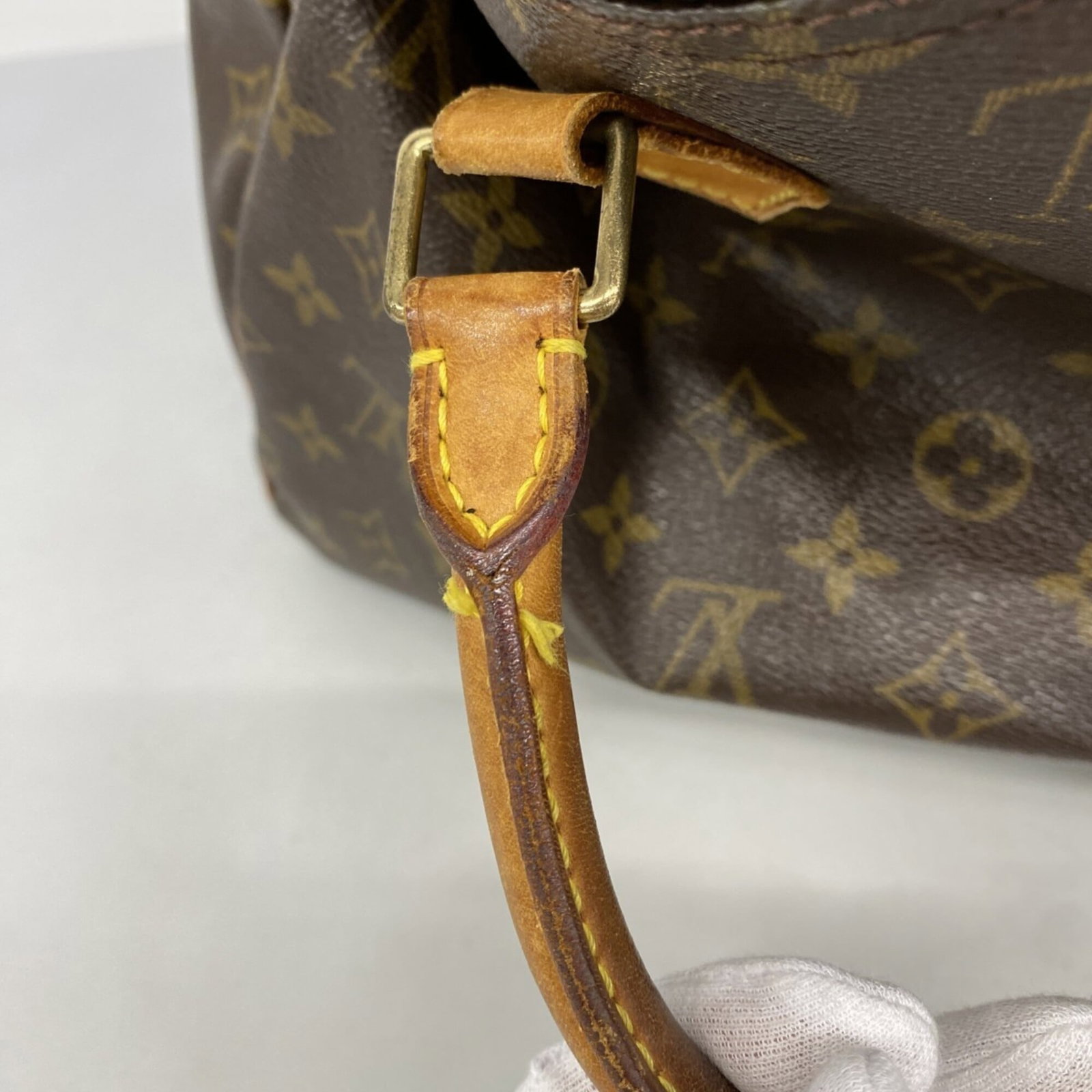 Louis Vuitton Handbag - 12